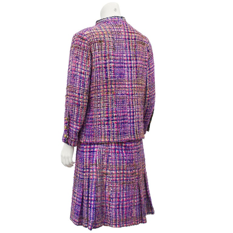 Gray 1960s Chanel Haute Couture Shocking Pink and Purple Boucle Suit For Sale