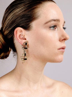 Orecchini Chantecler lunghi modernisti in oro con diamanti e tormalina del 1960