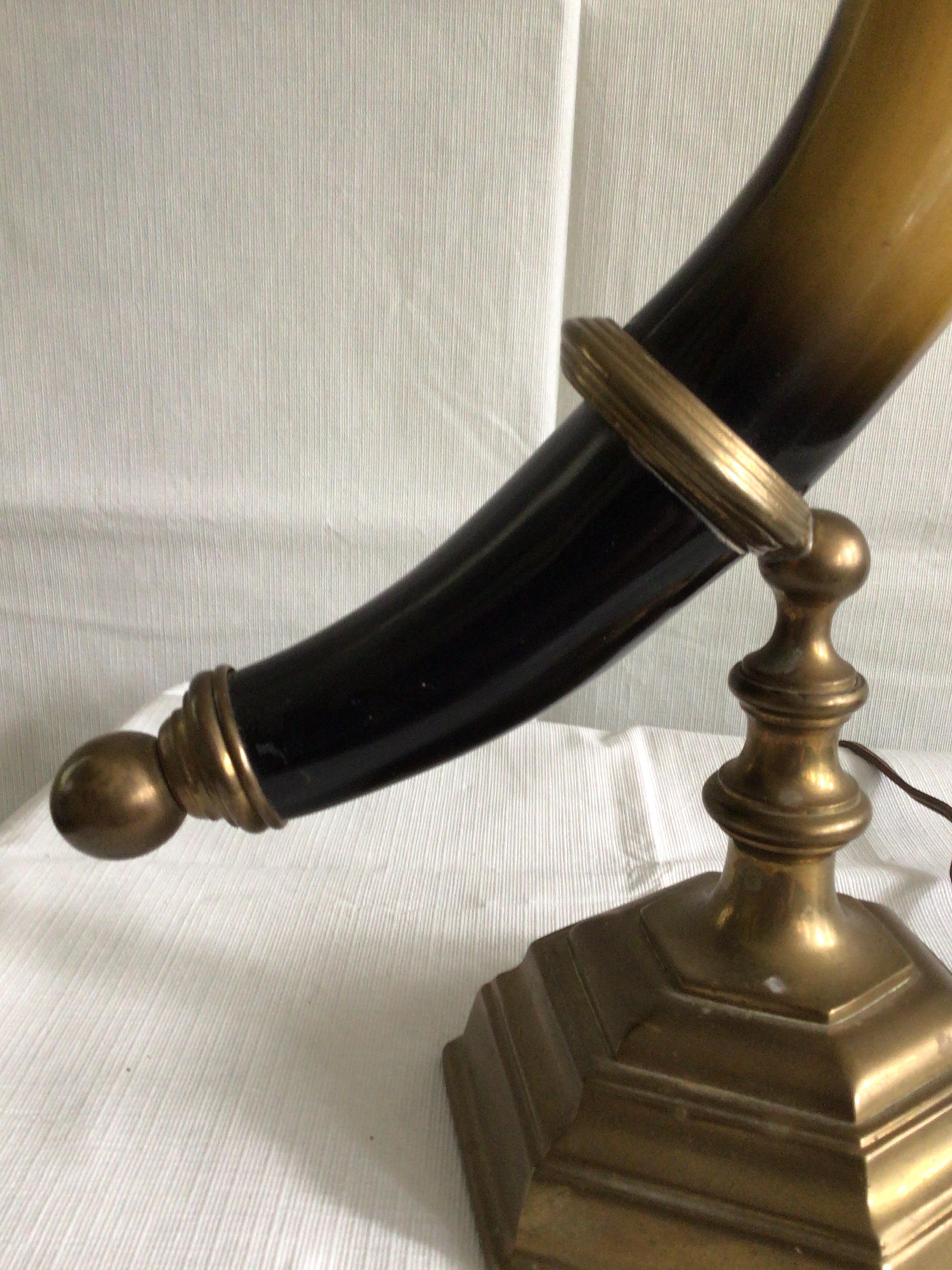 1960s Chapman Faux Horn and Brass Table Lamp For Sale 3