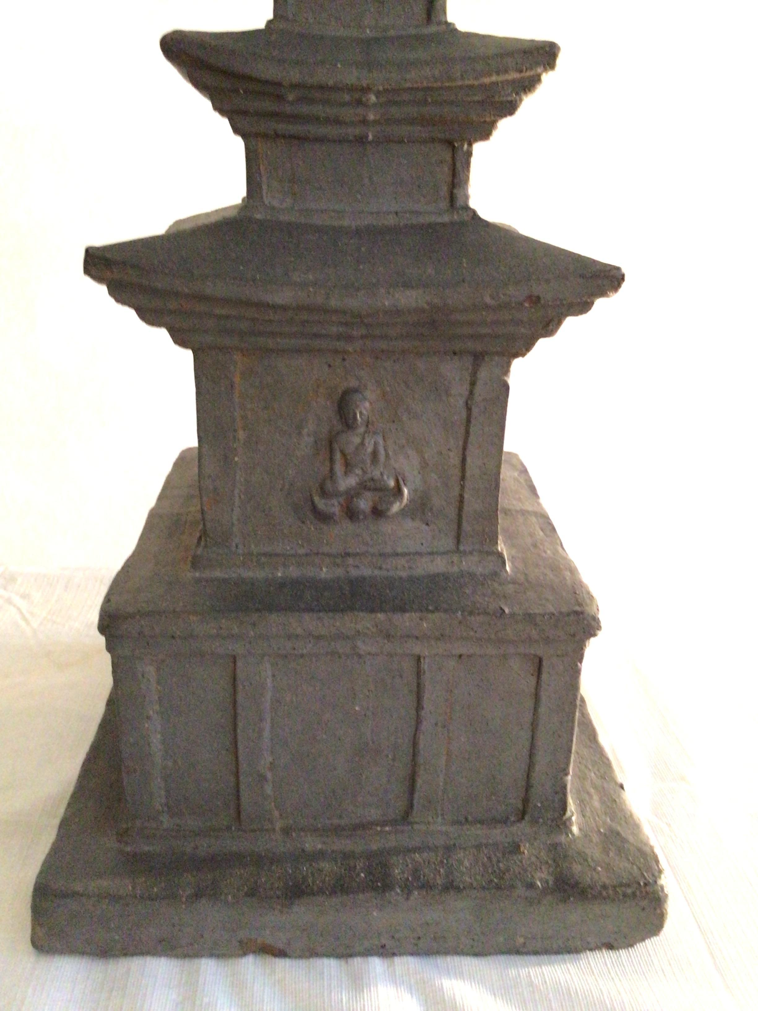 1960s Charcoal Painted Terracotta Pagoda Statue In Good Condition For Sale In Tarrytown, NY