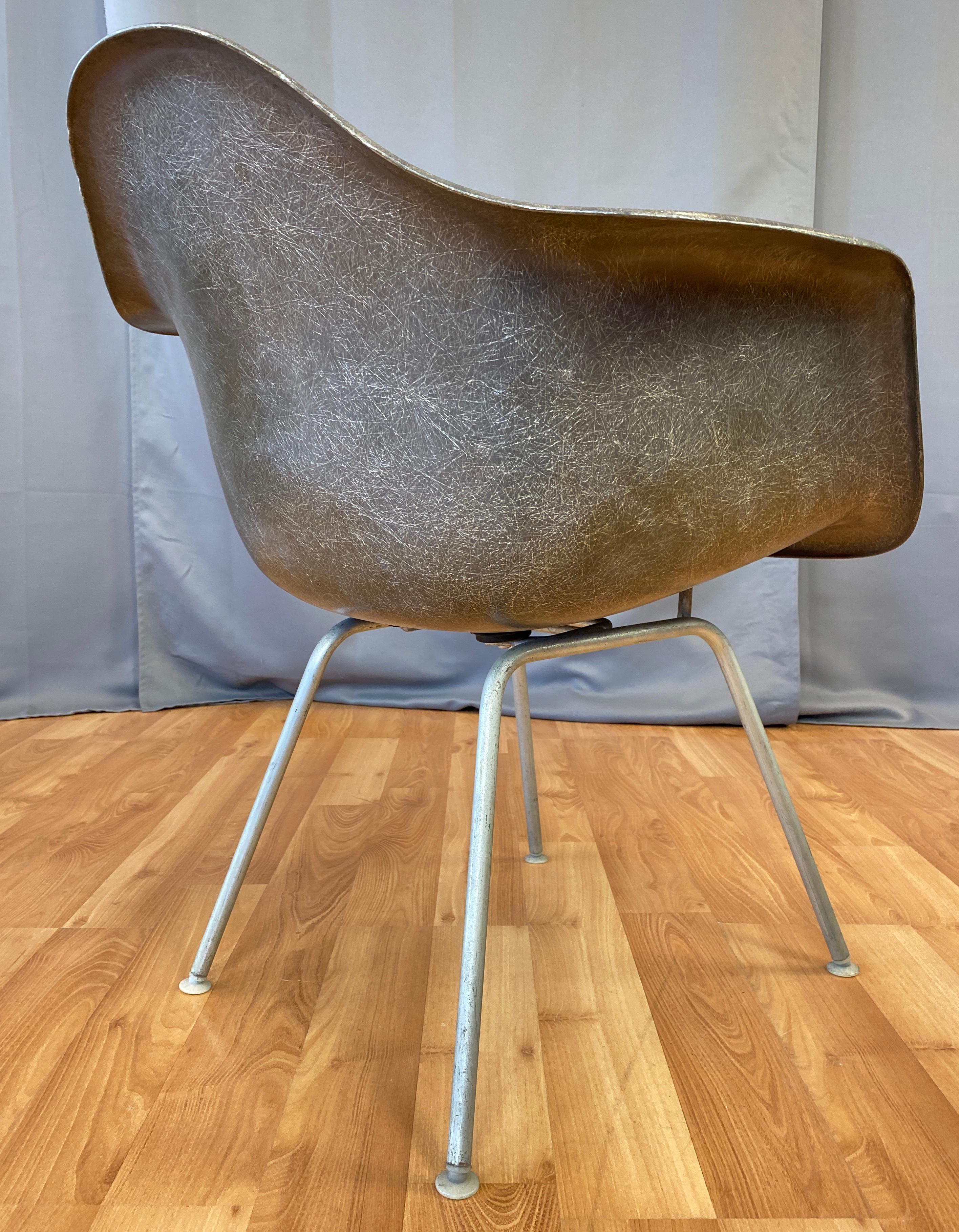 Mid-20th Century 1960s Charles Eames Fiberglass Shell Armchair for Herman Miller