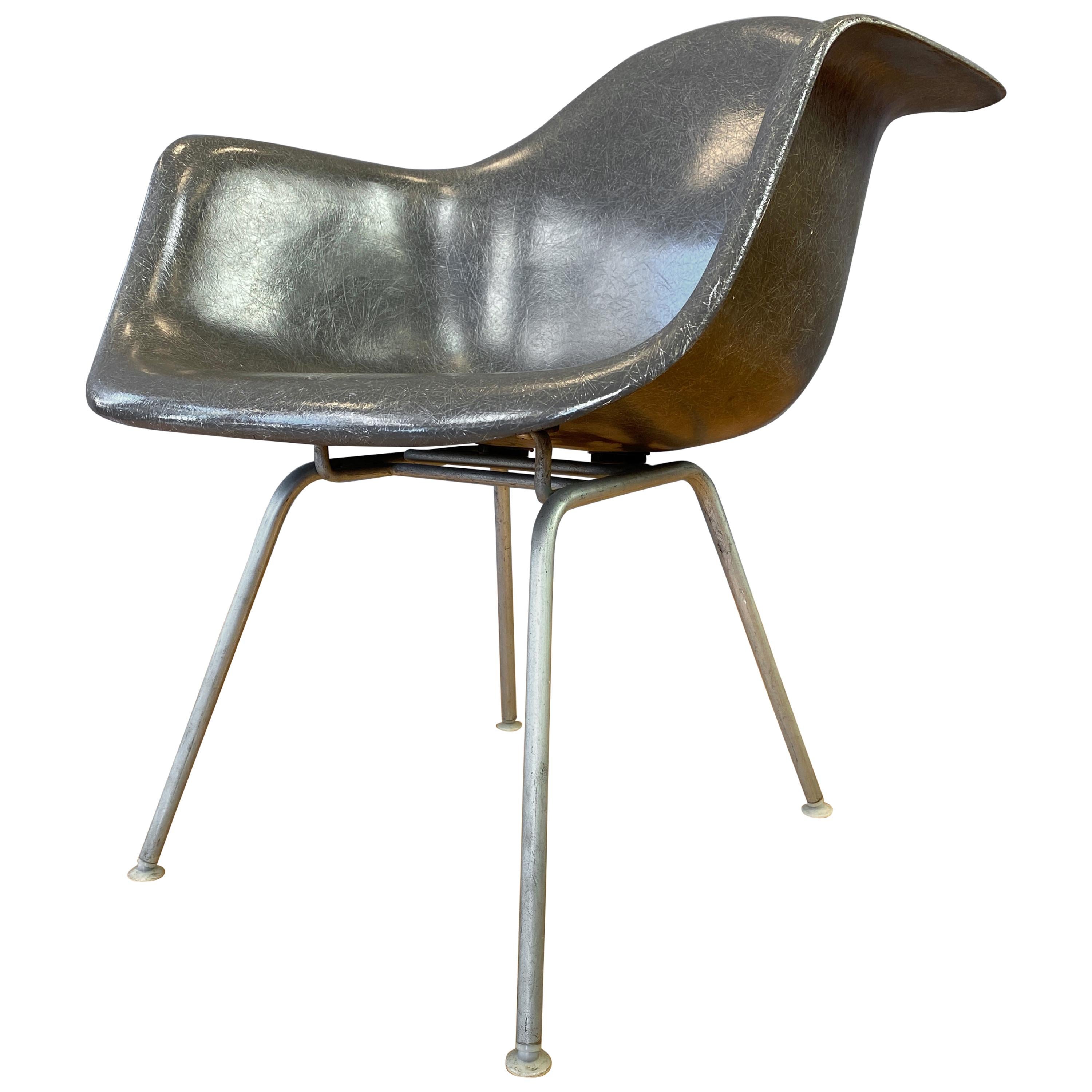 1960s Charles Eames Fiberglass Shell Armchair for Herman Miller