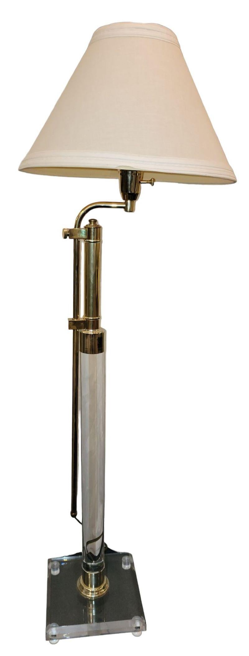 1960s Charles Hollis Jones Lucite and Brass Floor Lamp In Good Condition For Sale In Pasadena, CA