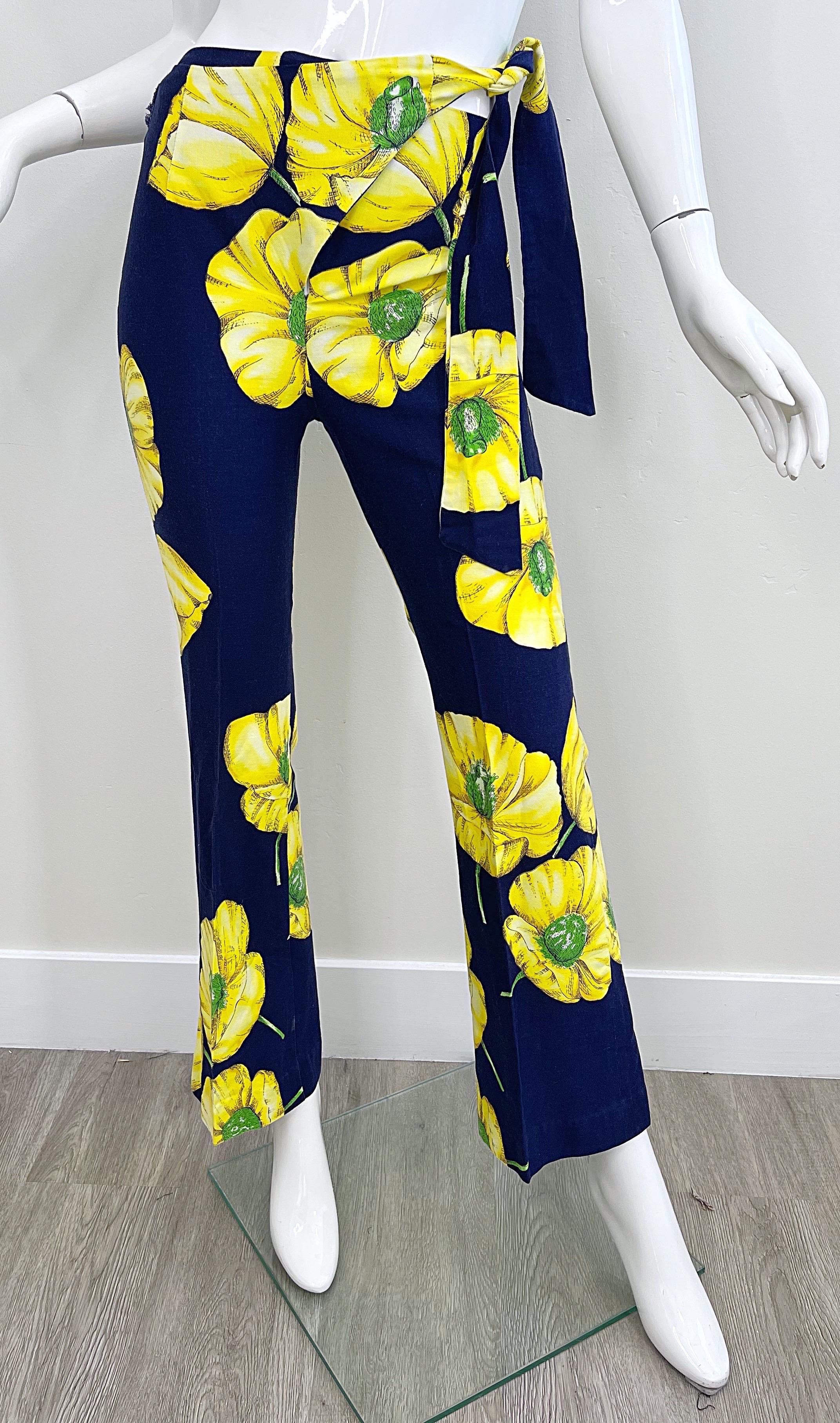 1960s Charm of Hollywood Linen Cotton Mod Flower Print Navy Yellow Flare Pants For Sale 7