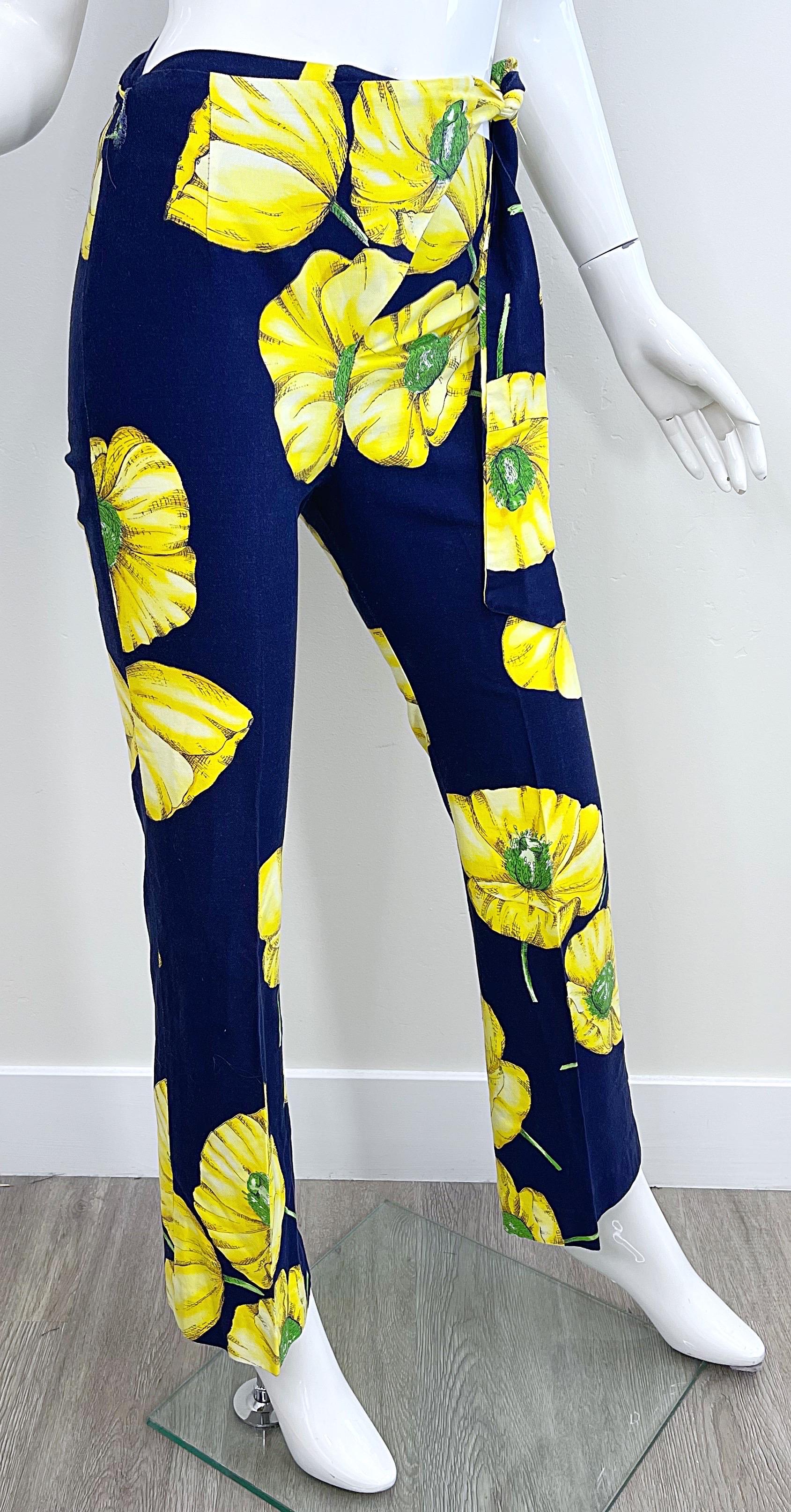 1960s Charm of Hollywood Linen Cotton Mod Flower Print Navy Yellow Flare Pants For Sale 2