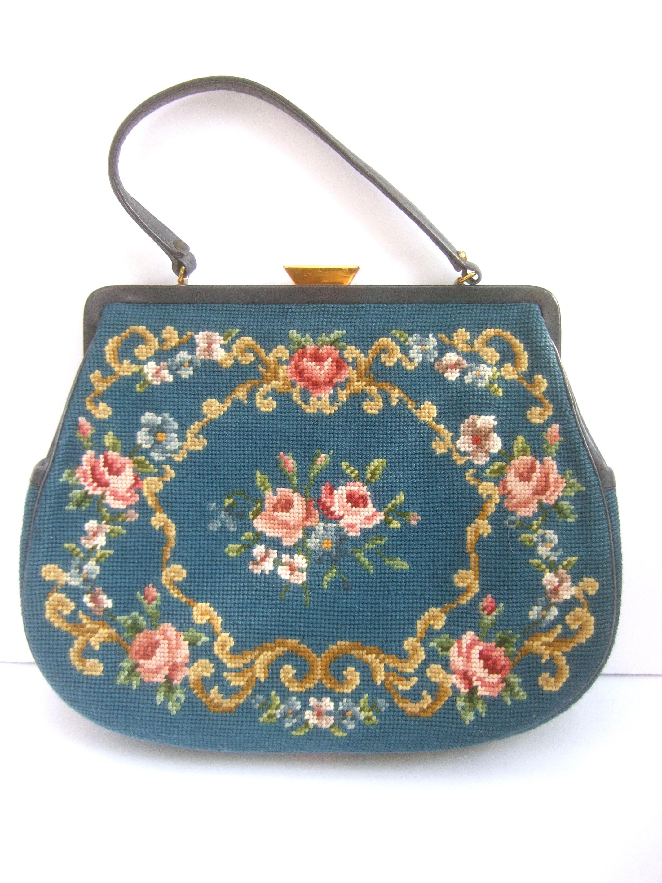1960s Charming Needlepoint Hand Stitched Large Scale Artisan Handbag  In Good Condition In University City, MO