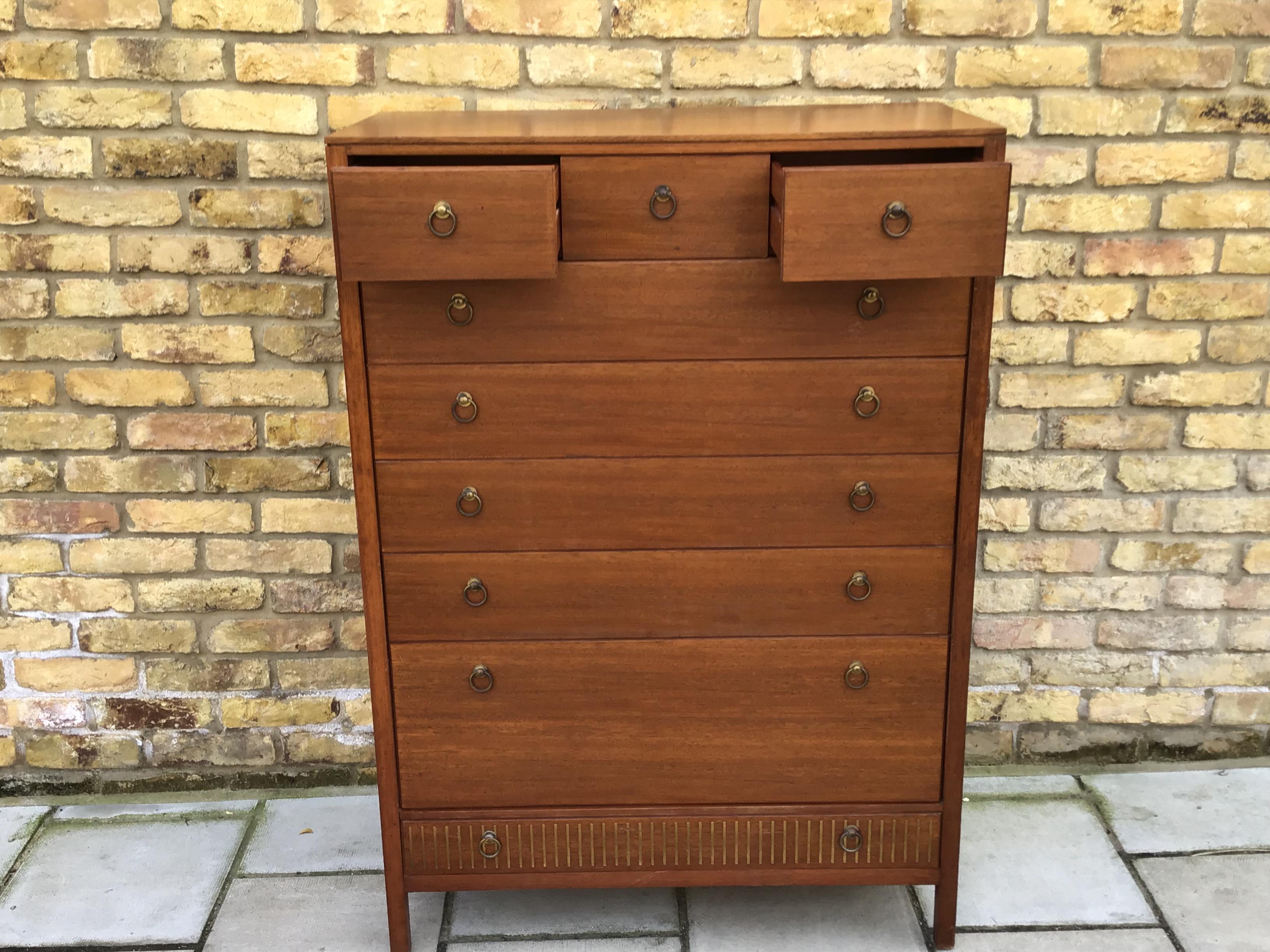 Mult draw chest with graduating draws brass ring handles. Solid teak dimensions
circa 1960s loughborough for heal.