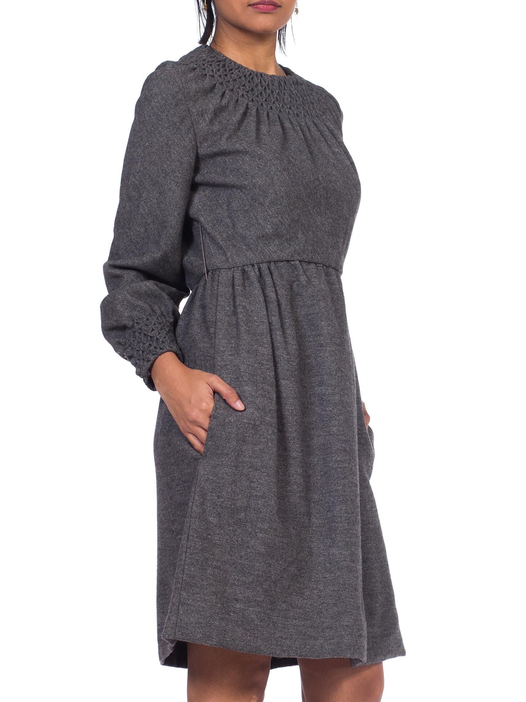 1960S CHESTER WEINBERG Style Grey Wool Dress Lined In Silk With Pockets For Sale 1