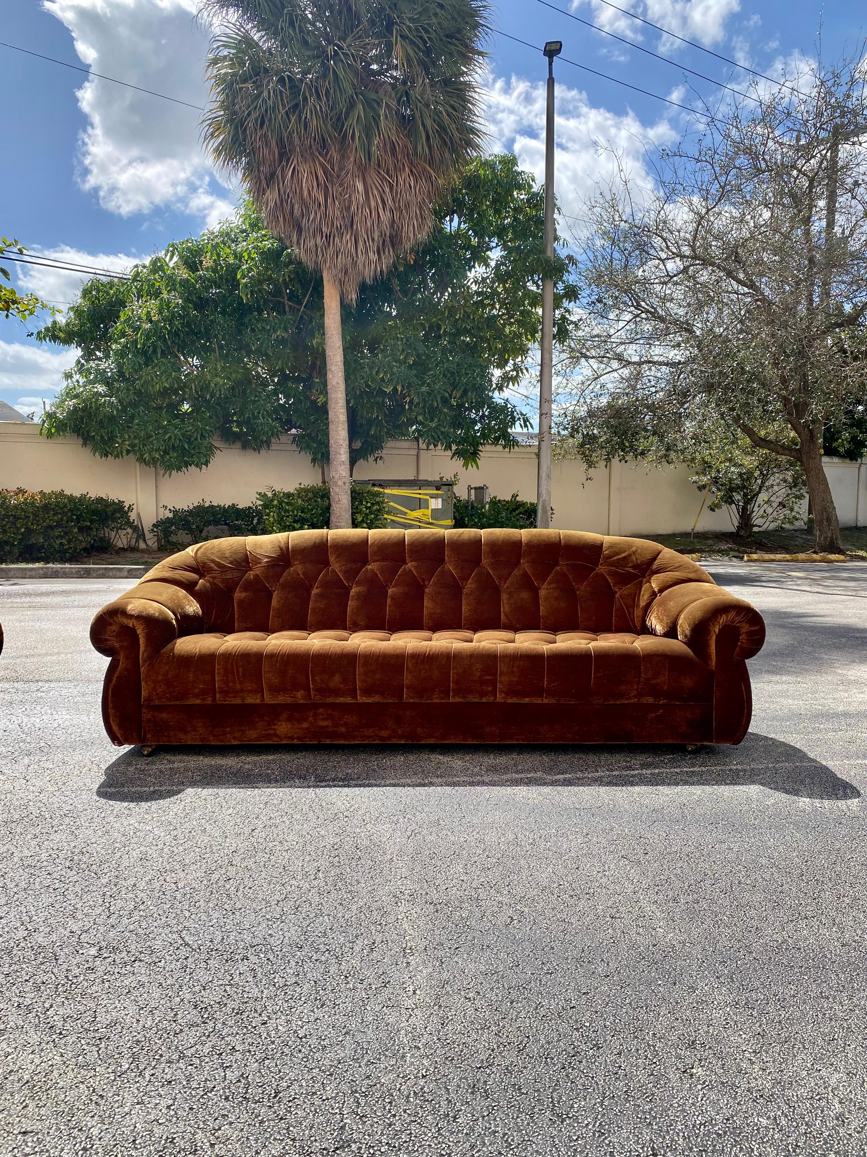 1960s Chesterfield Tufted Silk Velvet Sofa Loveseat Chair on Castors, Set of 3 For Sale 10