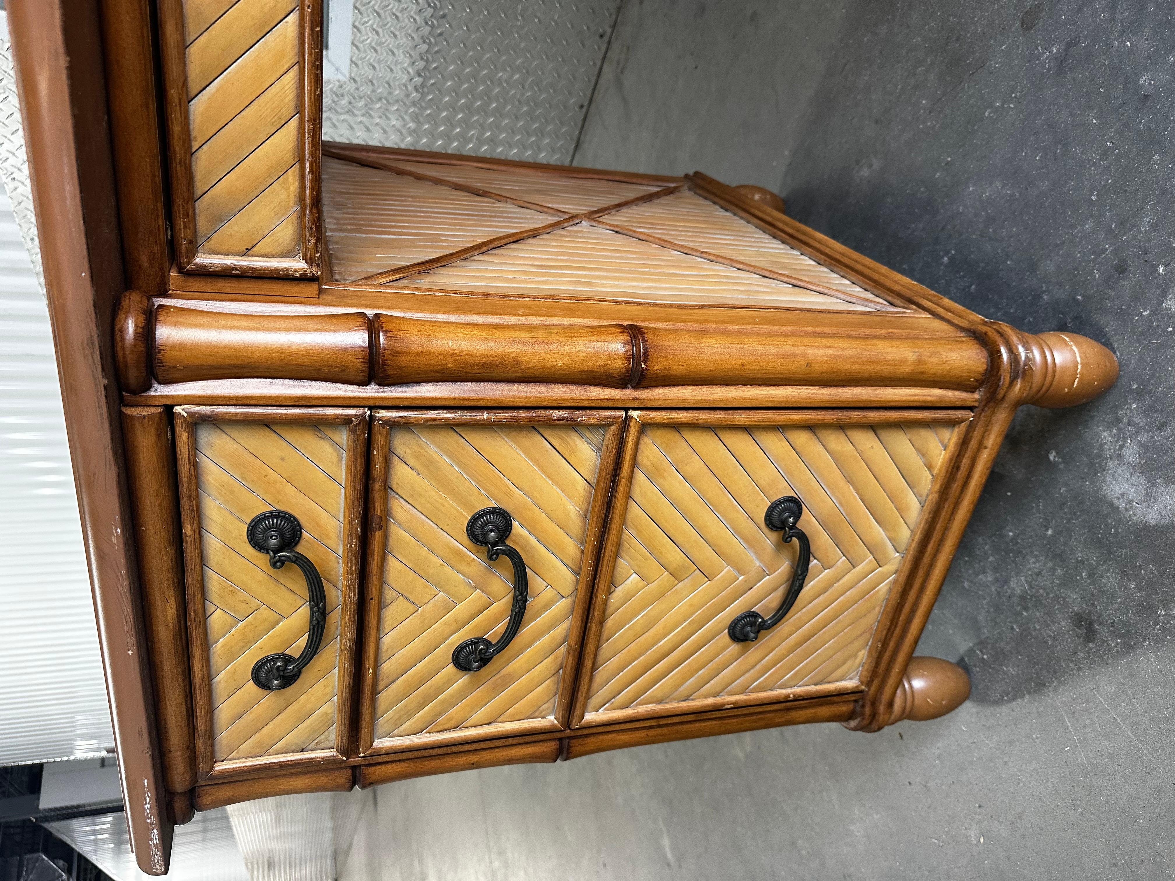 Scrivania Chevron in bambù e rattan Wood del 1960 in vendita 4