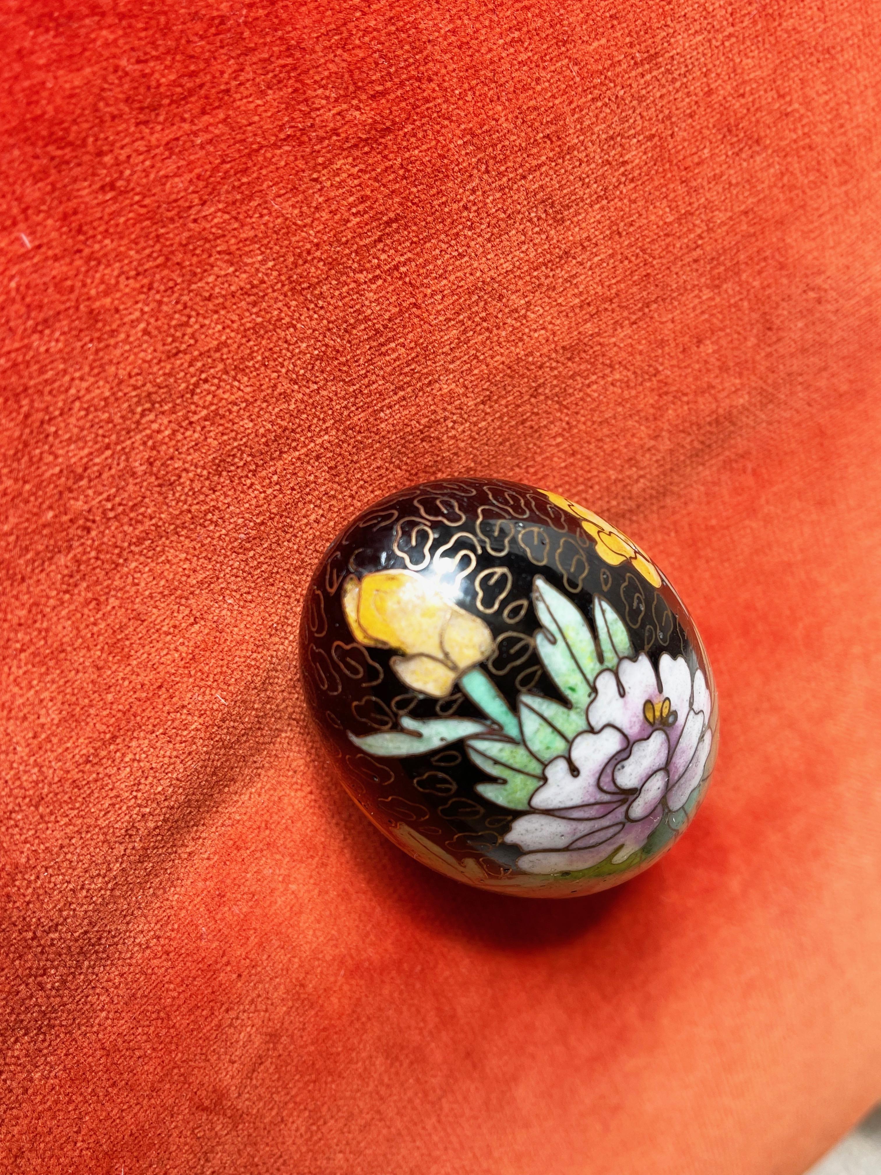 Hand-Crafted 1960s Chinese Cloisonné Egg Black Enamel Inlay Chrysanthemum & Butterflies For Sale