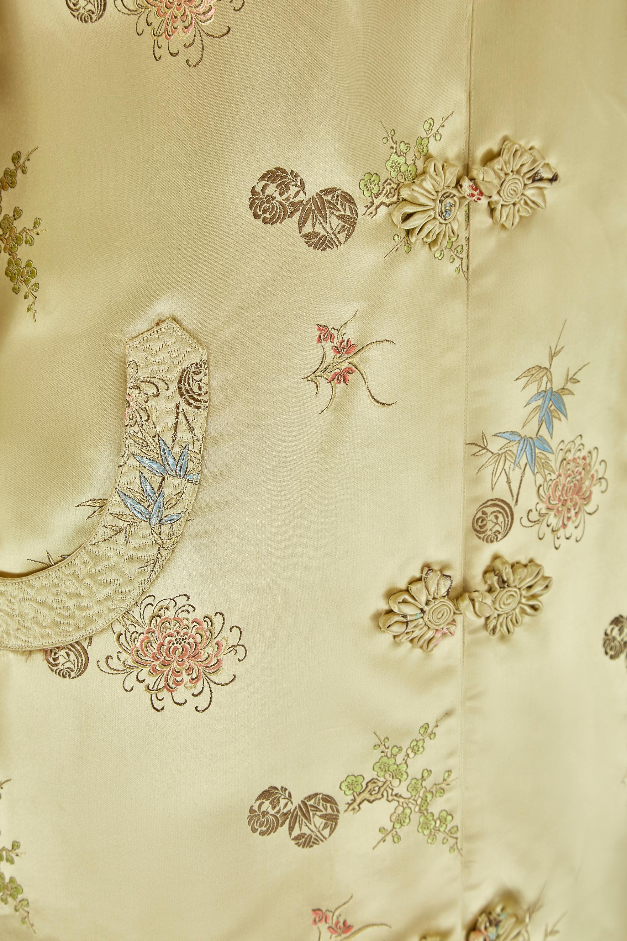 De las mujeres Abrigo de jacquard dorado de exportación chino de los años 60 en venta