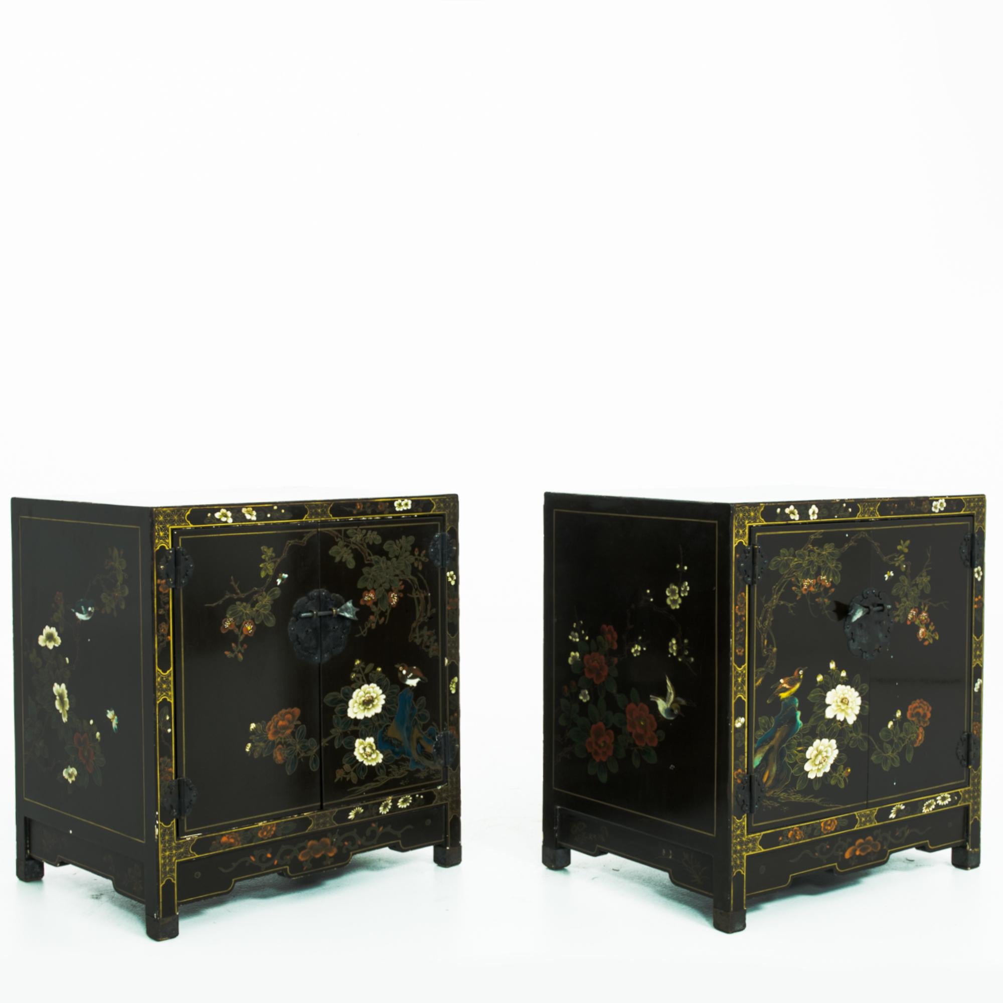 1960s Chinese Nightstands, a Pair In Good Condition In High Point, NC
