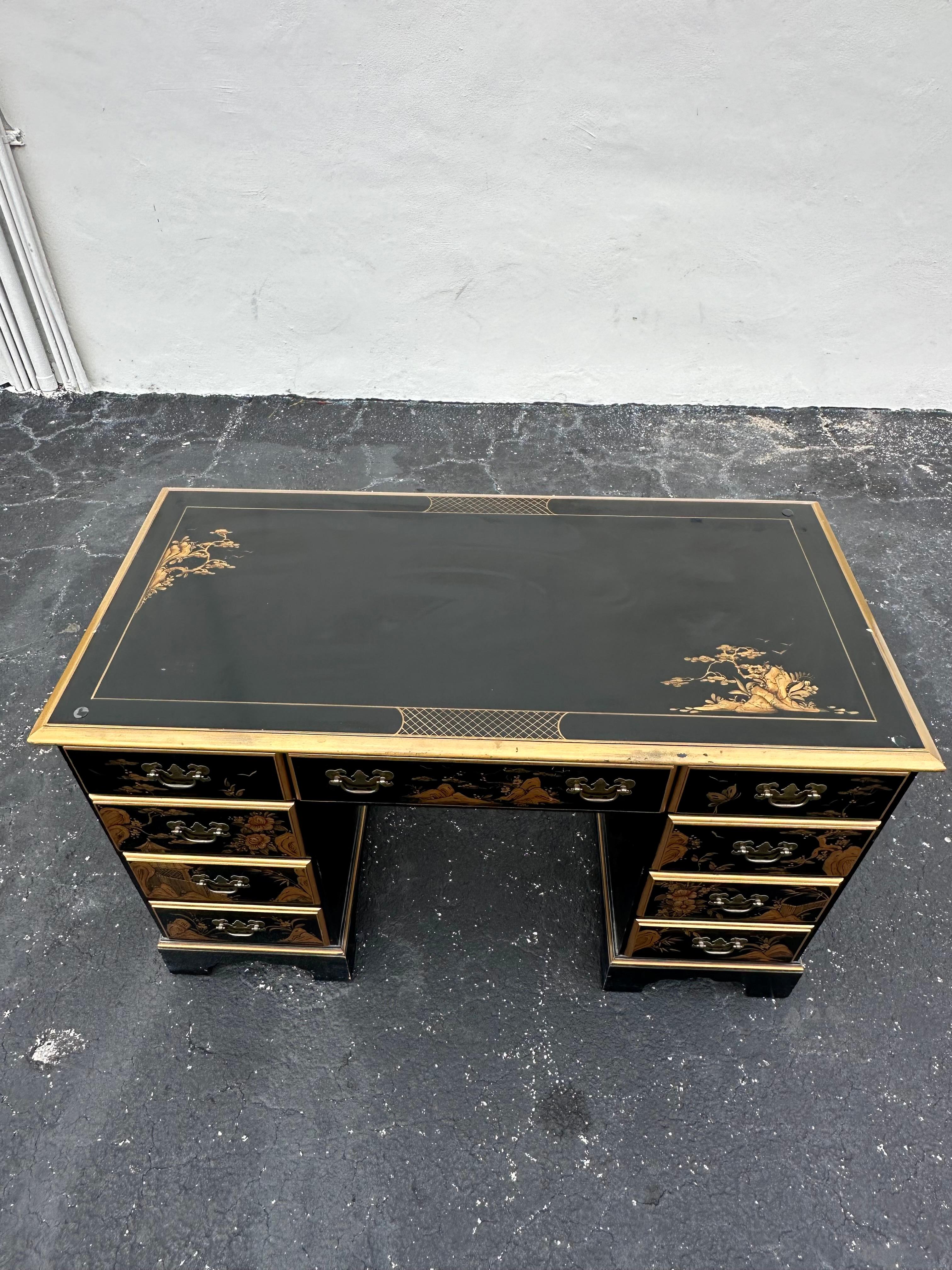 1960s Chinoiserie Hand Painted Black and Gold Wood Desk In Good Condition For Sale In Fort Lauderdale, FL