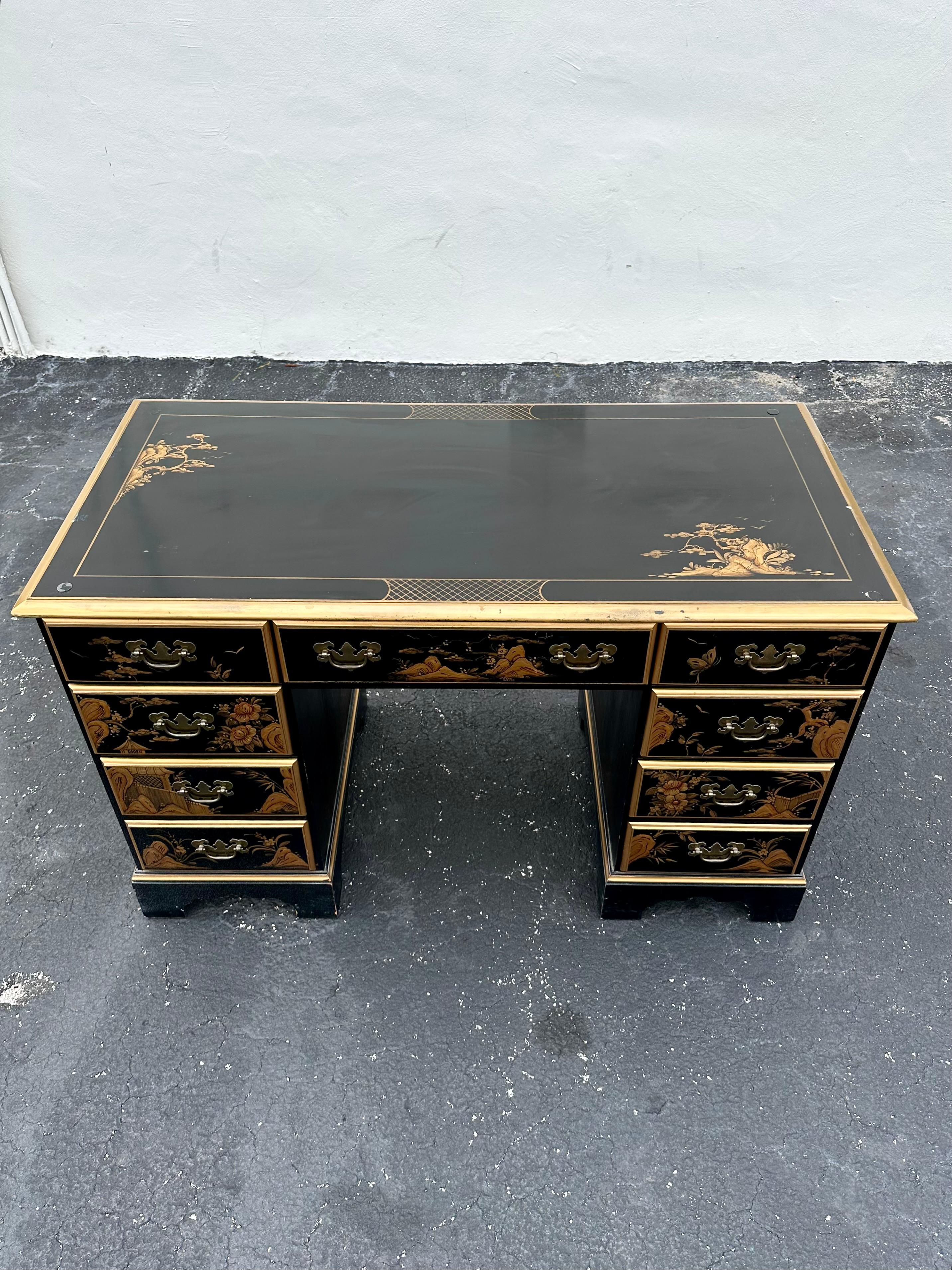 Mid-20th Century 1960s Chinoiserie Hand Painted Black and Gold Wood Desk For Sale