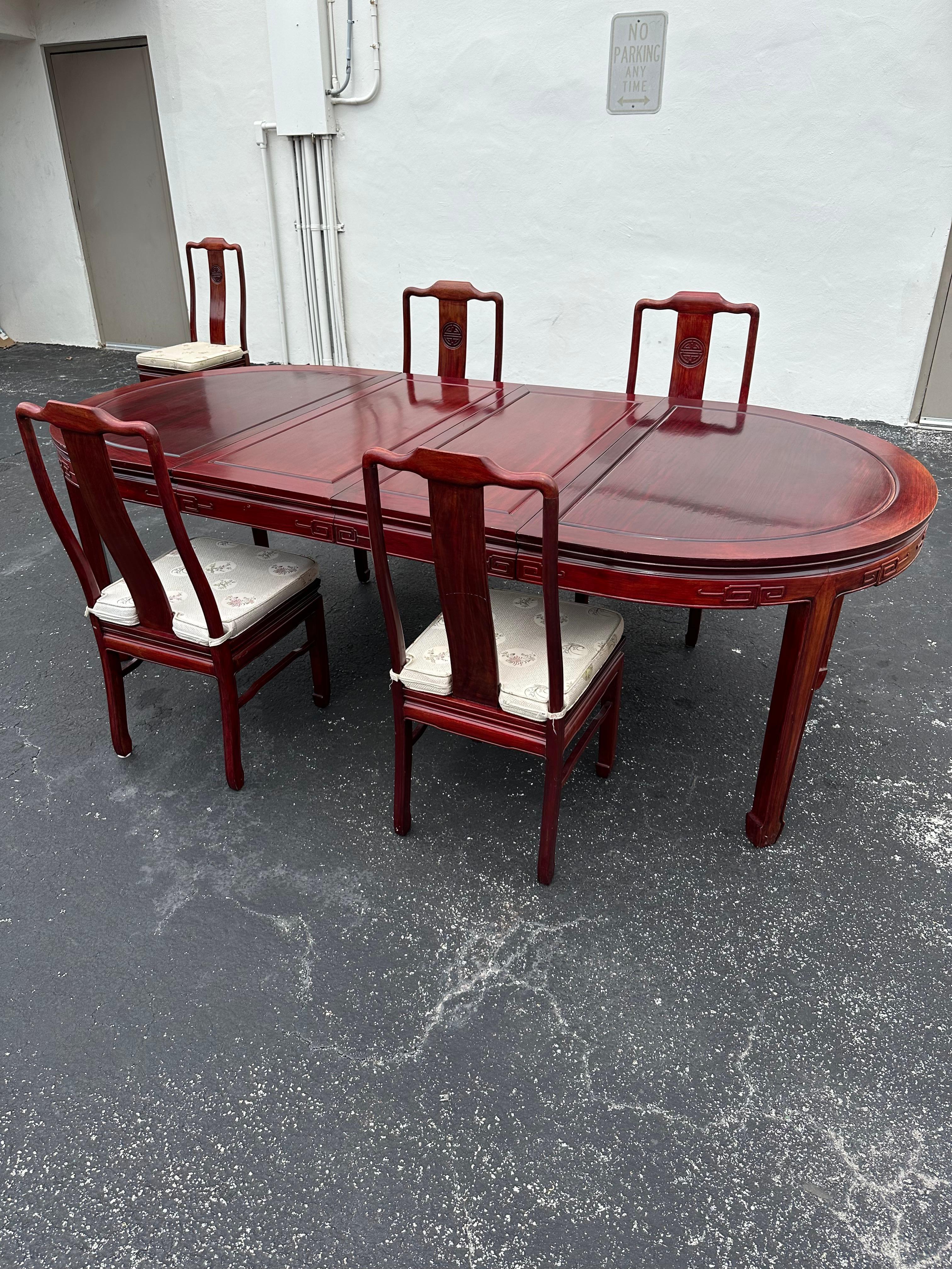 Chinoiseries 1960 Chinoiserie Table de salle à manger ovale à rallonge, style Ming 5 chaises, ensemble de 6 en vente