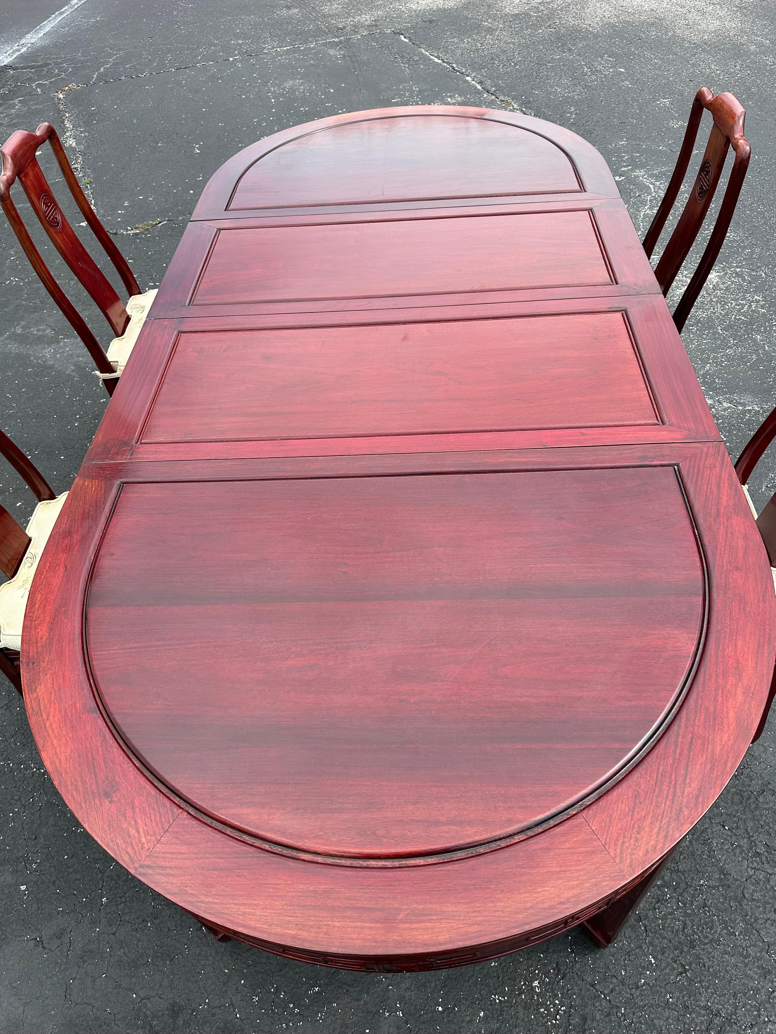 Milieu du XXe siècle 1960 Chinoiserie Table de salle à manger ovale à rallonge, style Ming 5 chaises, ensemble de 6 en vente