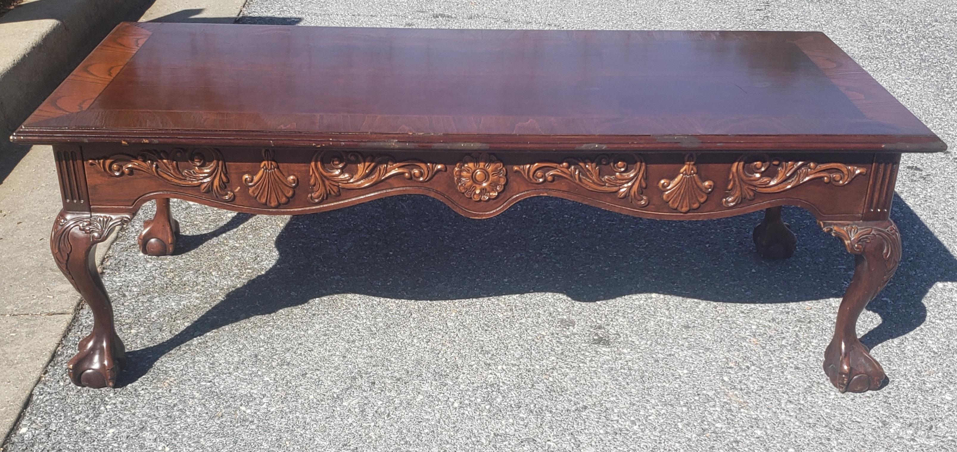 20th Century 1960s Chippendale Style Banded Carved Mahogany with Ball Claw Feet Coffee Table For Sale