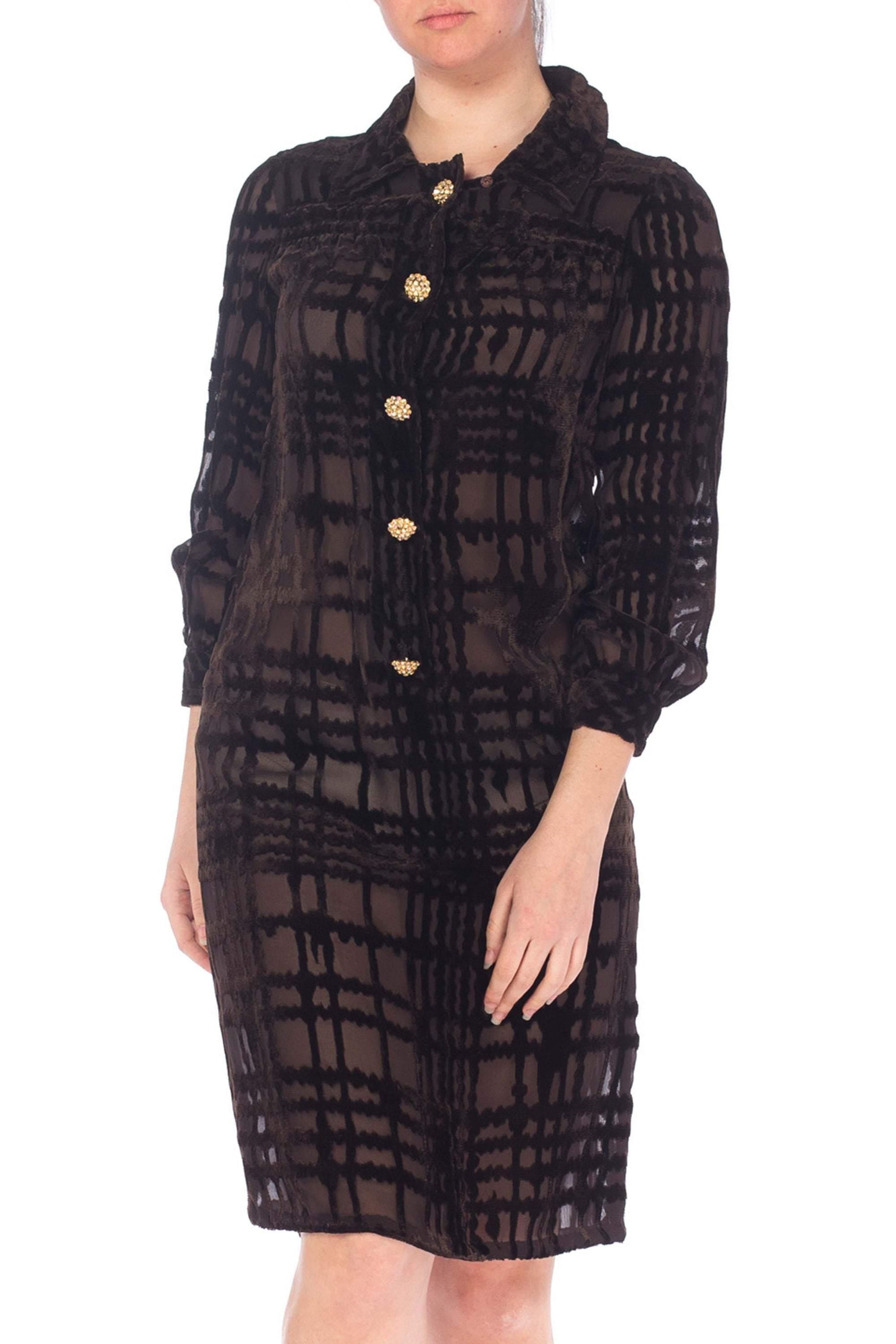 Robe de jour en gabardine de soie noire des années 1930 avec col en dentelle, poches déco et amovible Bon état - En vente à New York, NY