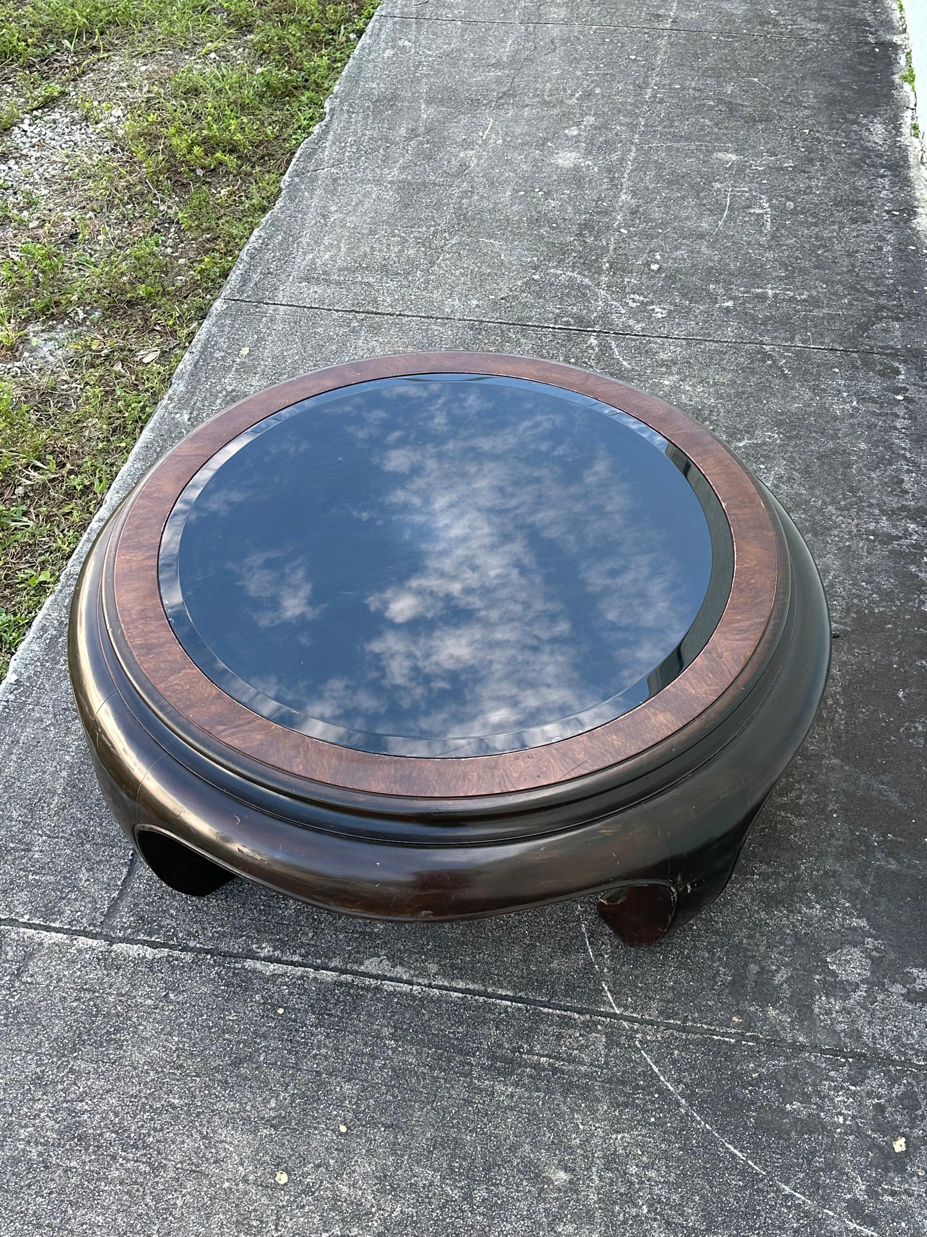 1960s Chow Legs Round Coffee Table with Black Glass Insert Top 4