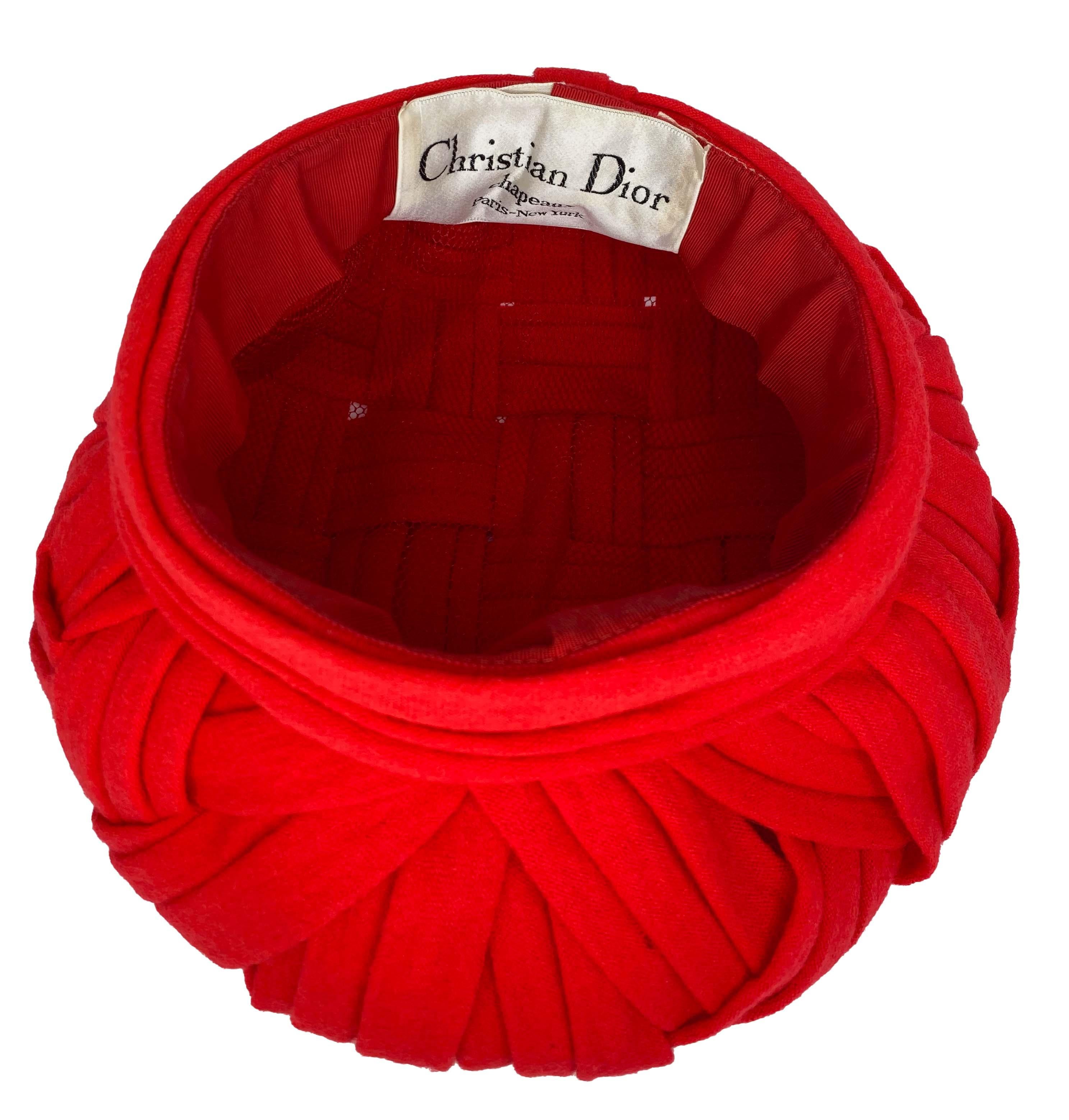 1960s Christian Dior Chapeaux Red Woven Wrap Hat In Good Condition In West Hollywood, CA