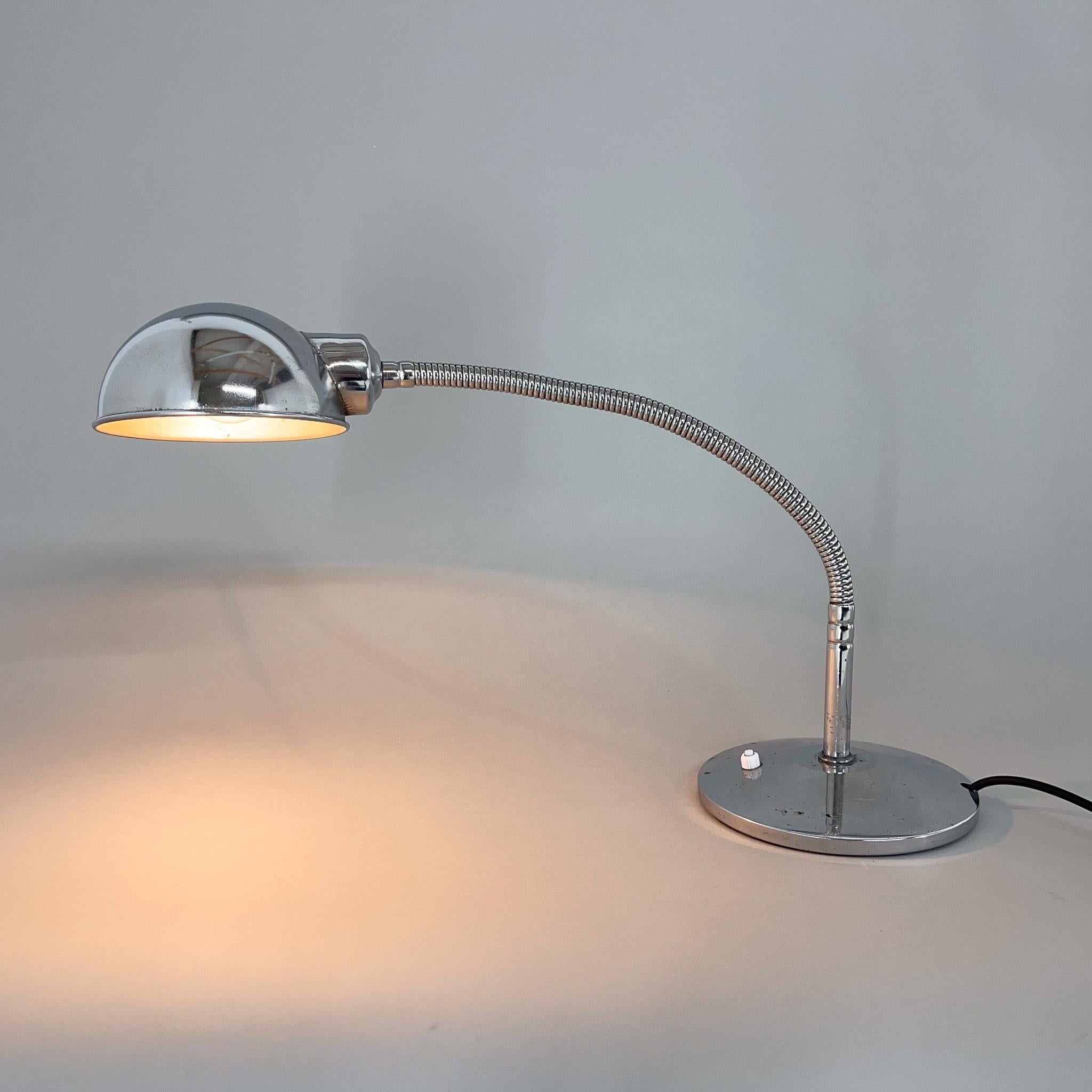 Lampe de bureau réglable en chrome des années 1960, Italie en vente 4
