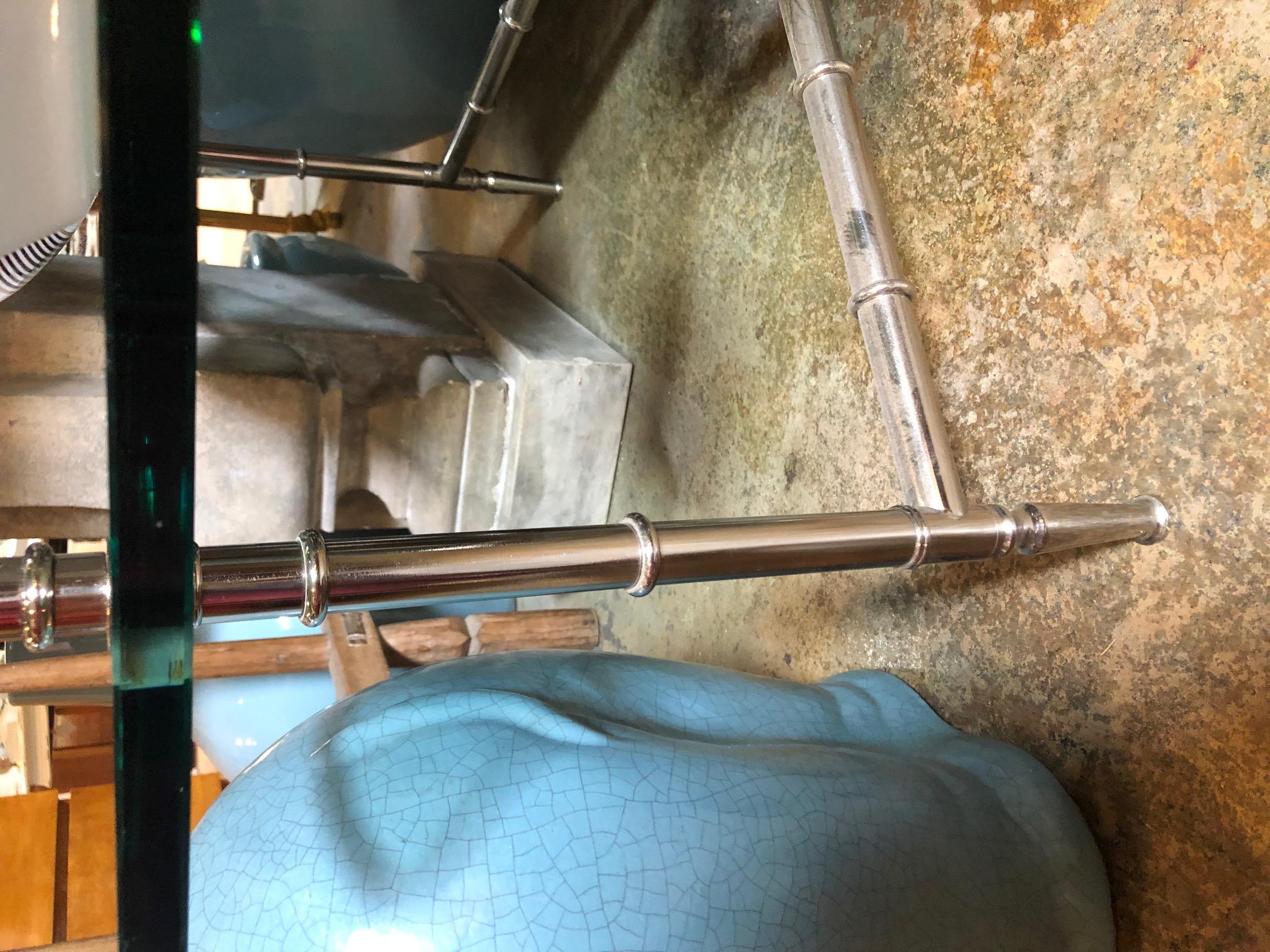 Vetro Tavolo con piano in vetro in bambù cromato del 1960 in vendita