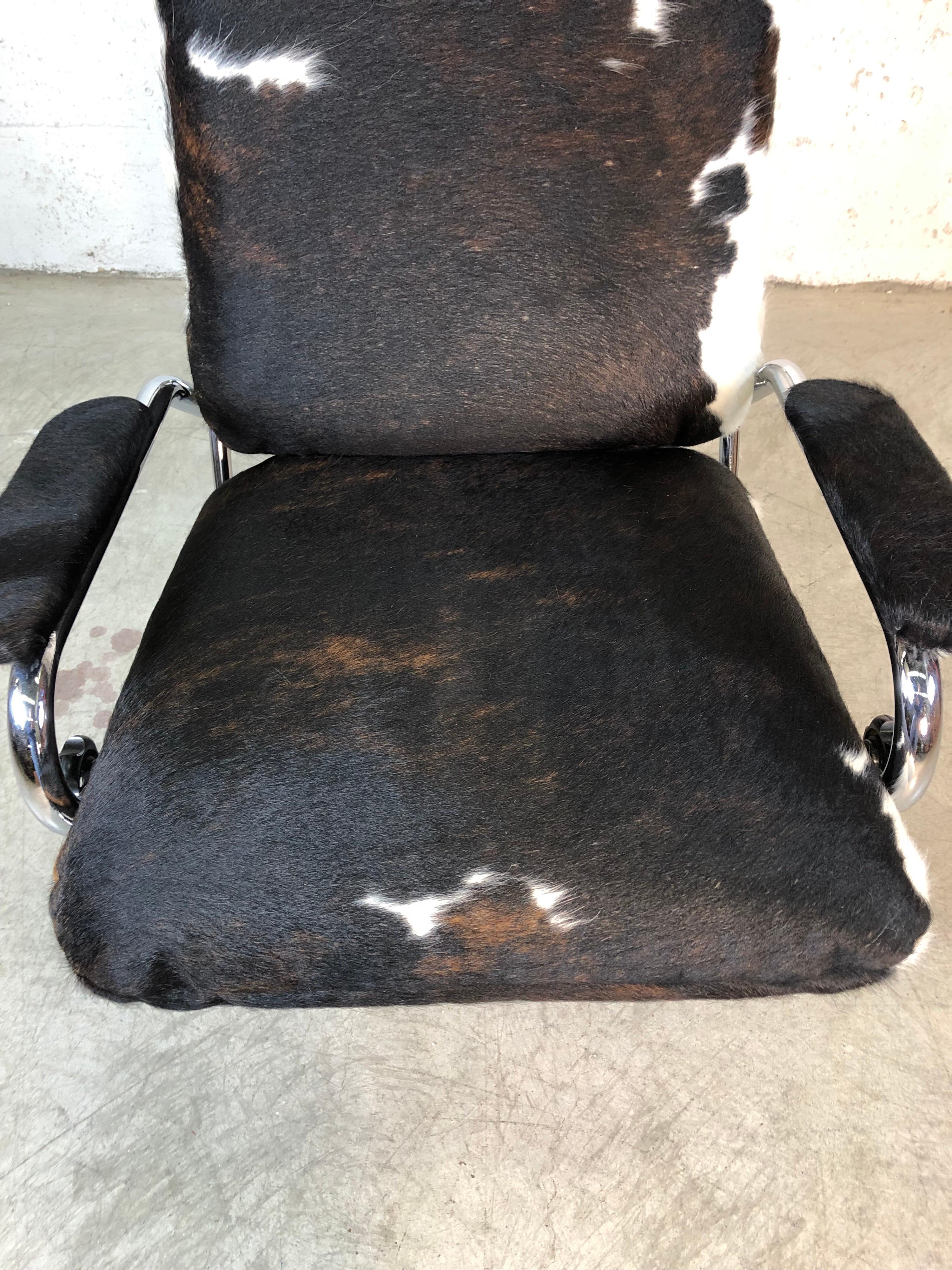 1960s Chrome and Cowhide Reclining Lounge Chair For Sale 4