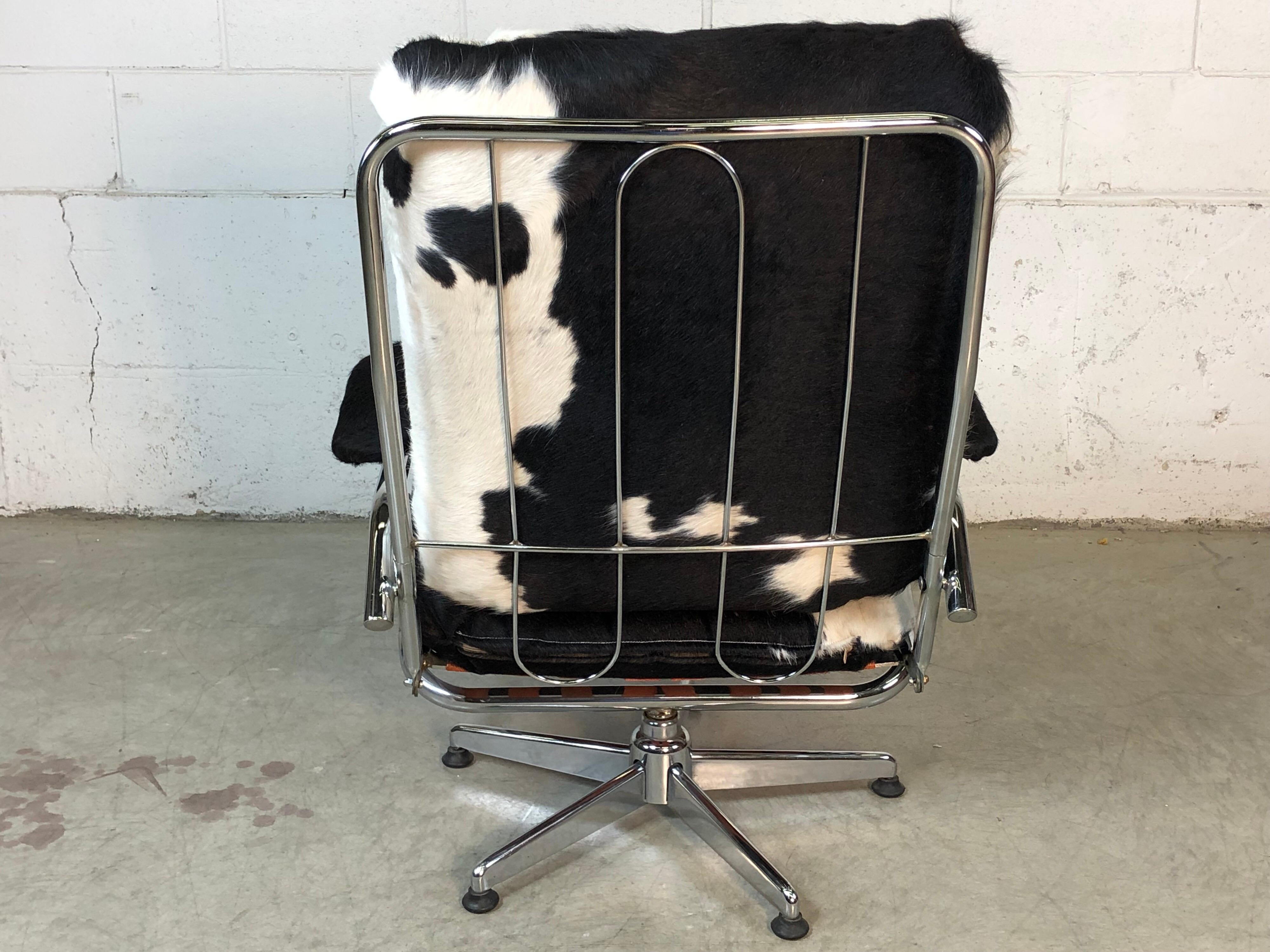 Mid-Century Modern 1960s Chrome and Cowhide Reclining Lounge Chair For Sale