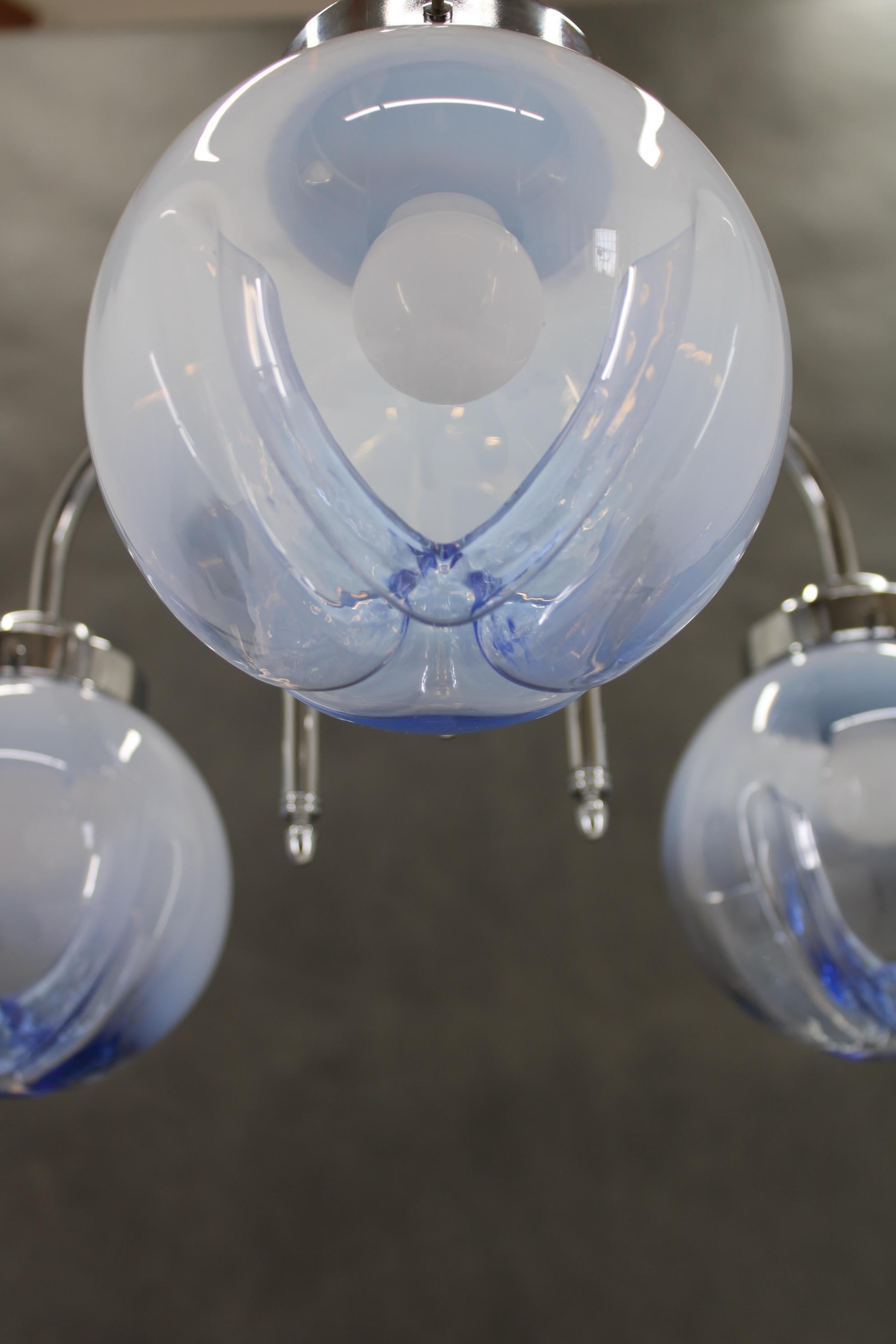 Lustre des années 1960 avec verre de Murano en vente 1