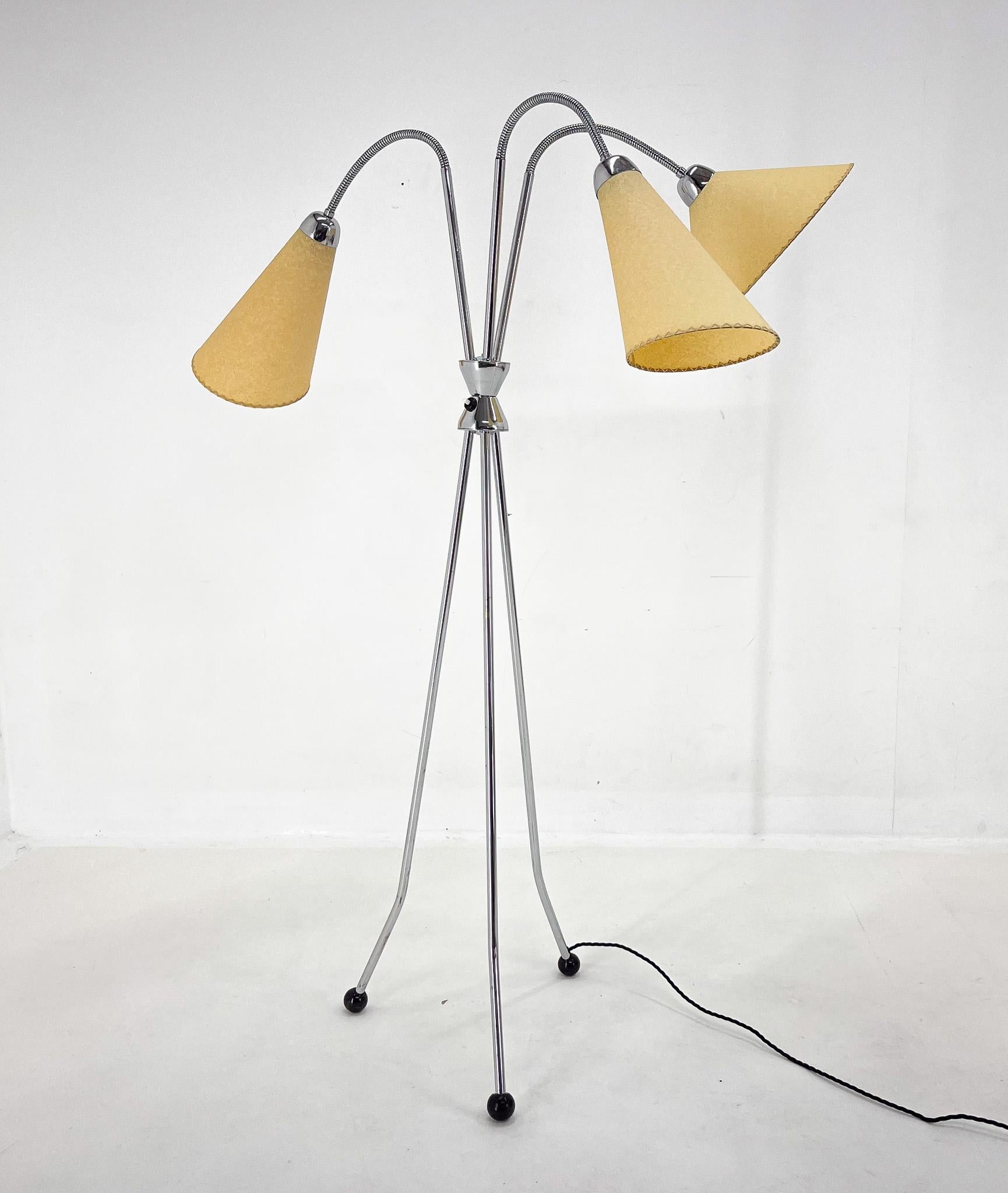 1960s Chrome Plated Tripod Floor Lamp, Hand Made Shades For Sale 5