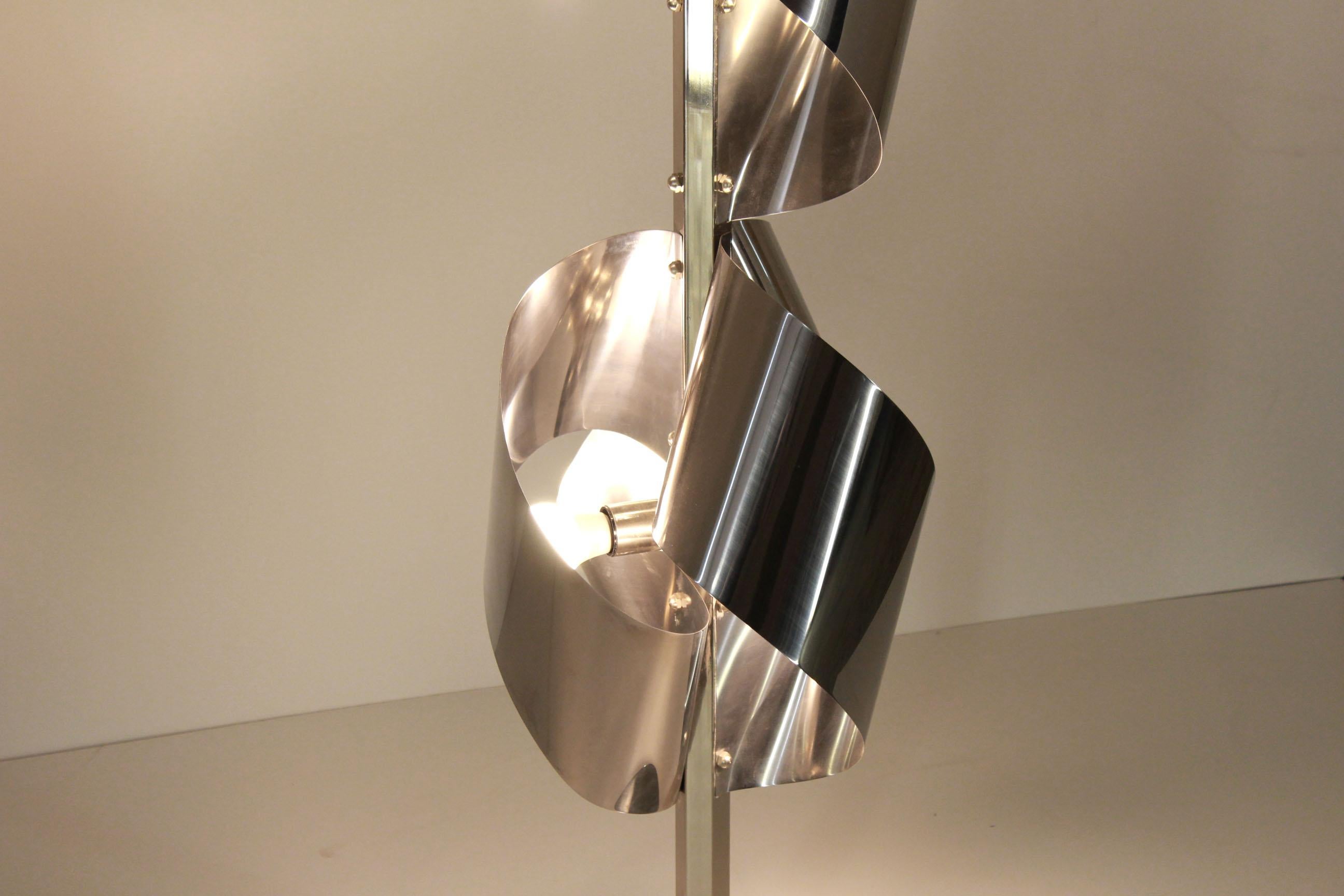 1960s Vintage Reggiani Floor Lamp with Curved Chromed Structure 1