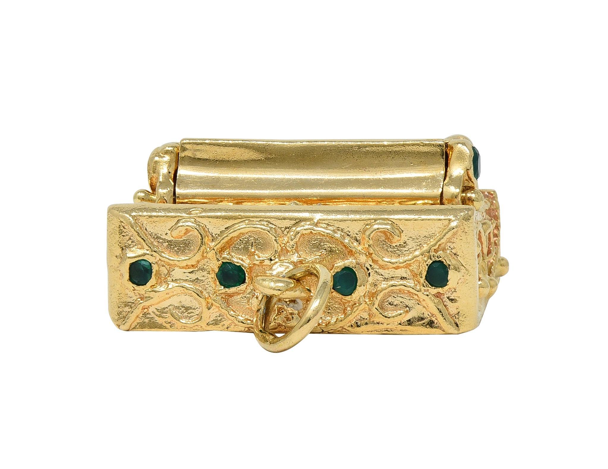 1960's Chrysoprase 14 Karat Yellow Gold Vintage Filigree Piano Pendant Charm For Sale 3
