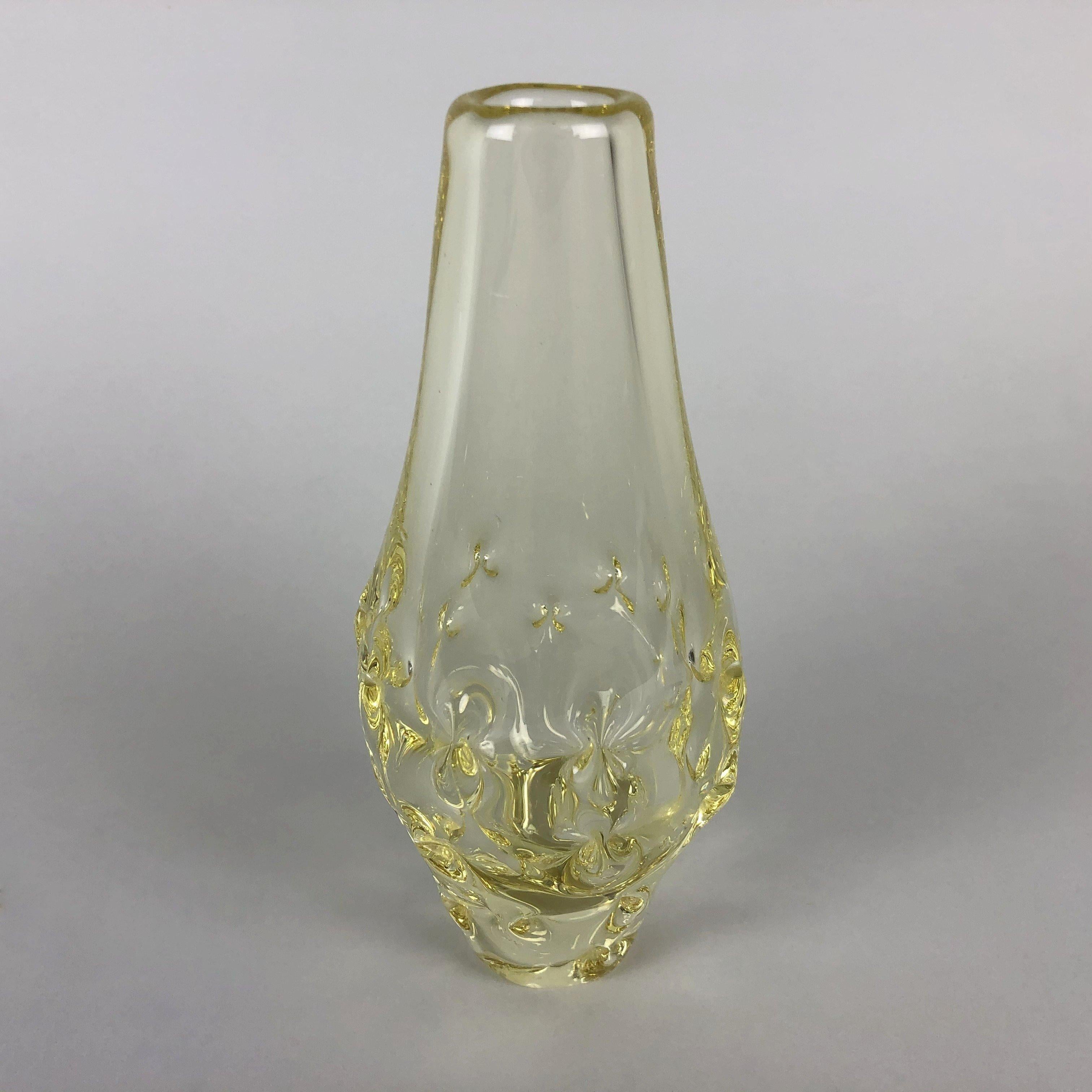 1960's Citrine Glass Vase by Miloslav Klinger, Zelezny Brod Glassworks In Good Condition For Sale In Praha, CZ