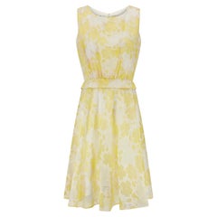 Robe à fleurs jaune et blanches Claire Layton des années 1960