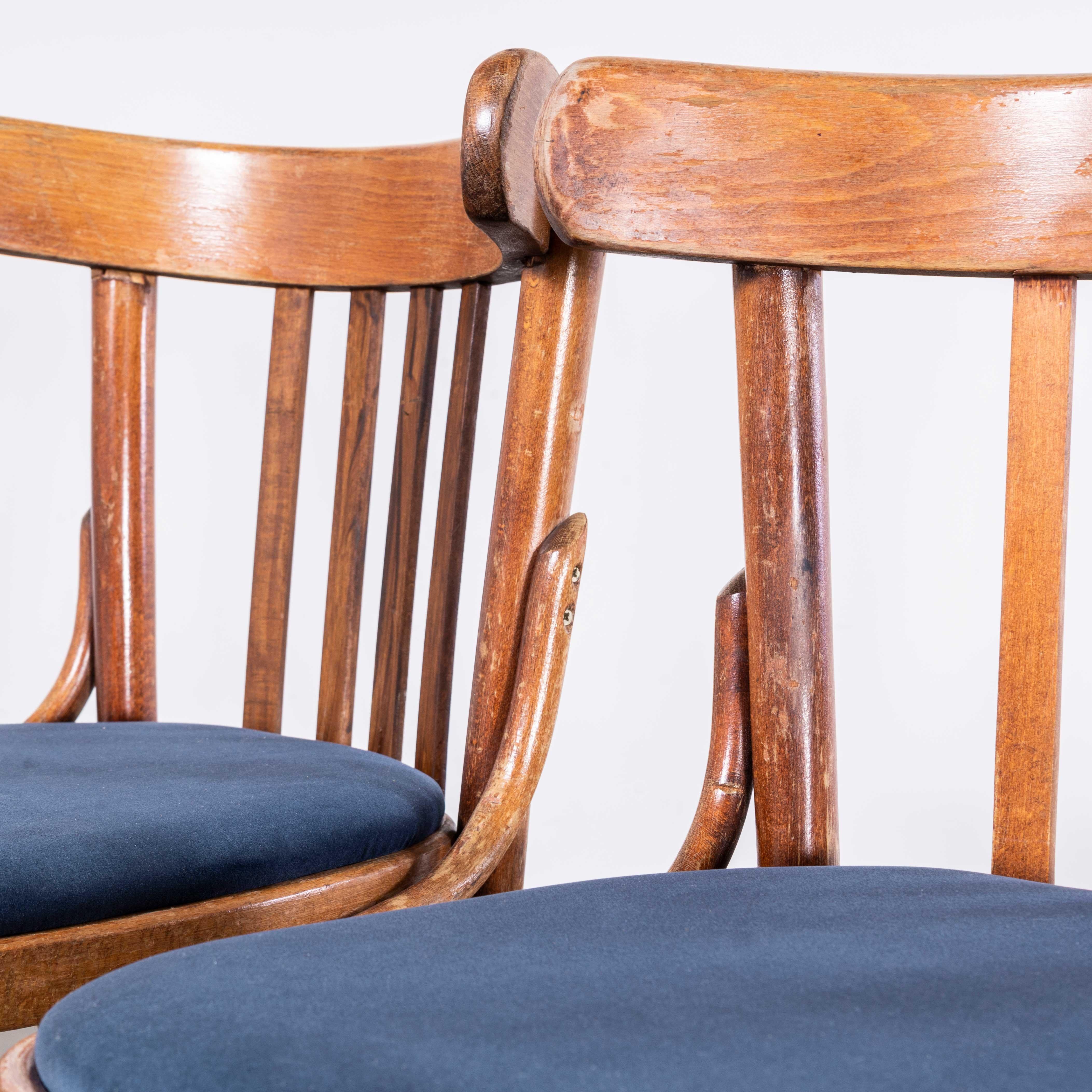 1960's Classic Bentwood Upholstered Upholstered Bistro Chairs - Set Of Four For Sale 4