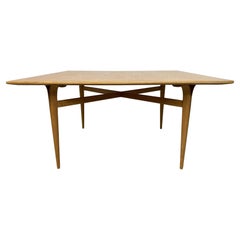 1970er Cleft-Leg Beistelltisch aus Eschenholz von Bruno Mathsson