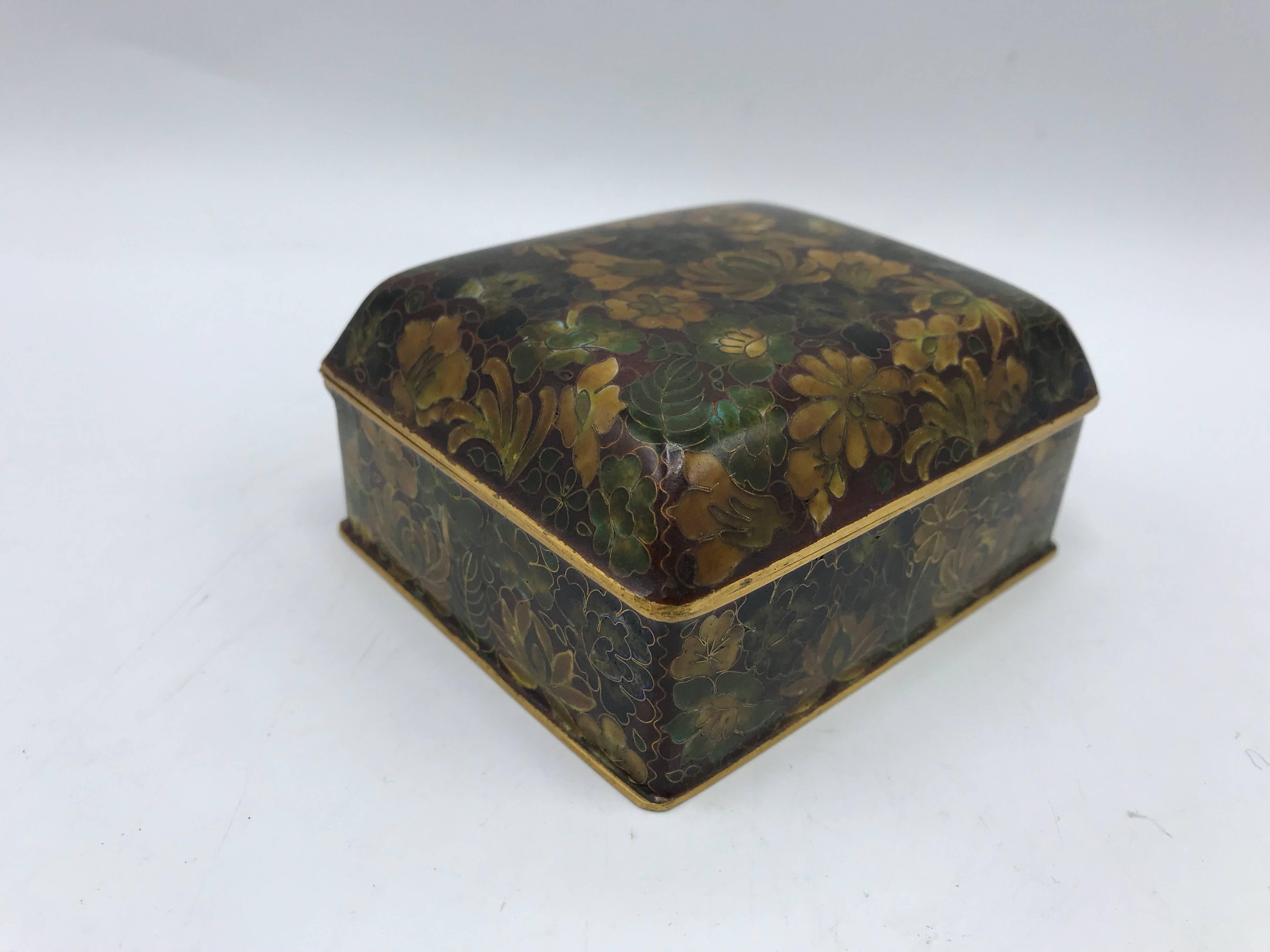 Listed is a beautiful, 1960’s cloisonné decorative lidded box with an all-over floral motif. 