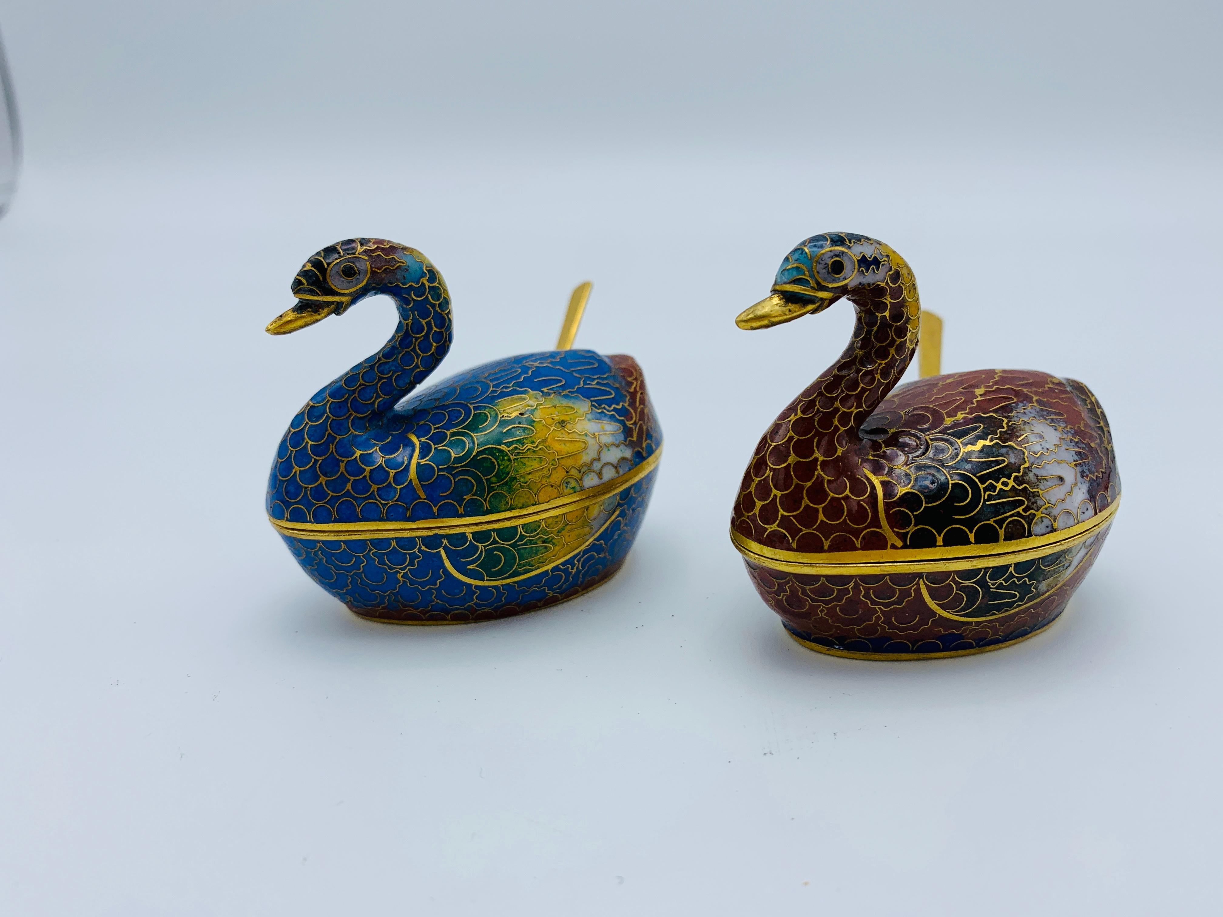 1960s Cloisonné Blue and Red Swan Salt Cellars, Pair In Good Condition For Sale In Richmond, VA
