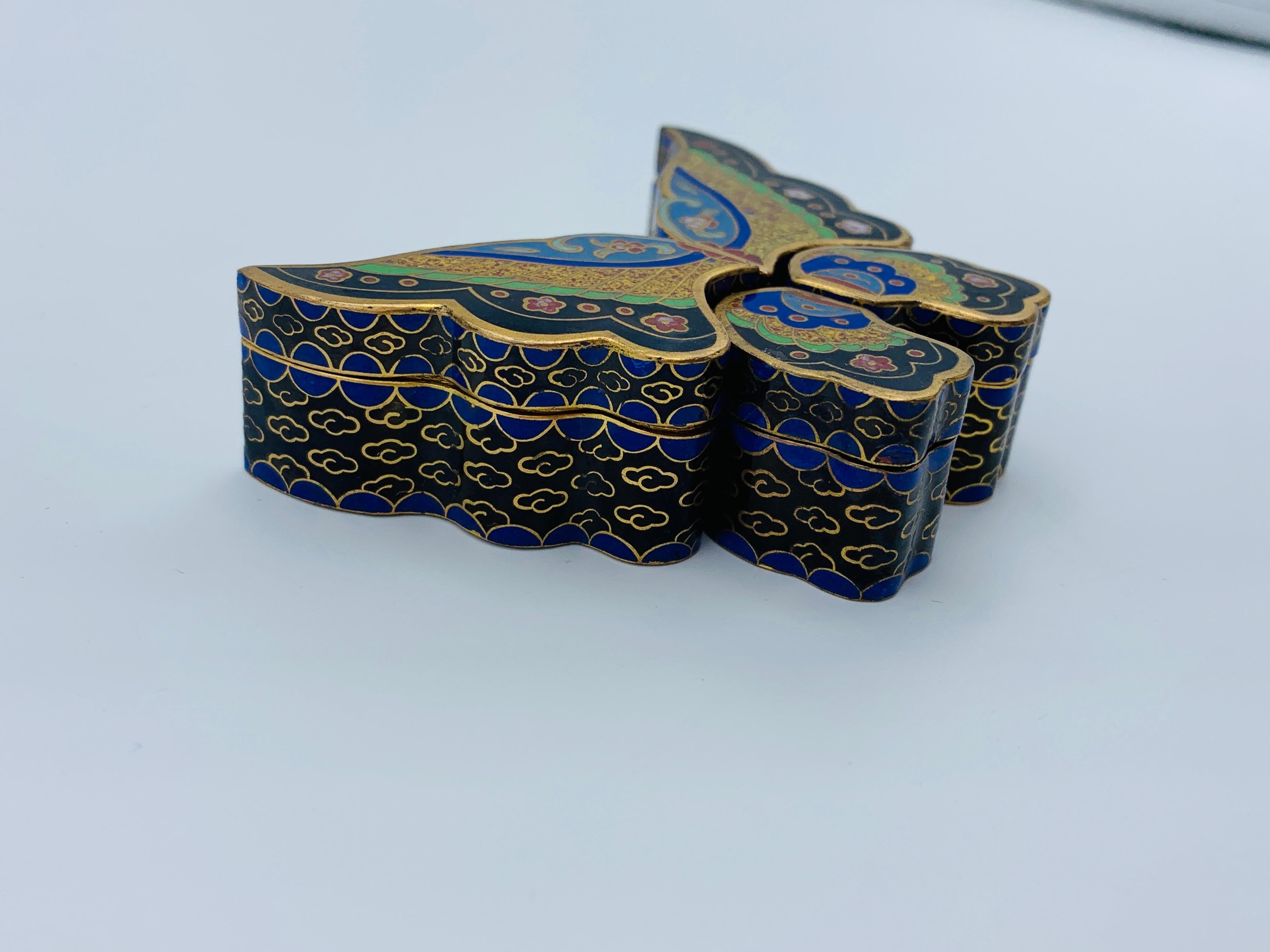 1960er Jahre Cloisonné Schmetterling Skulptur Box (20. Jahrhundert)