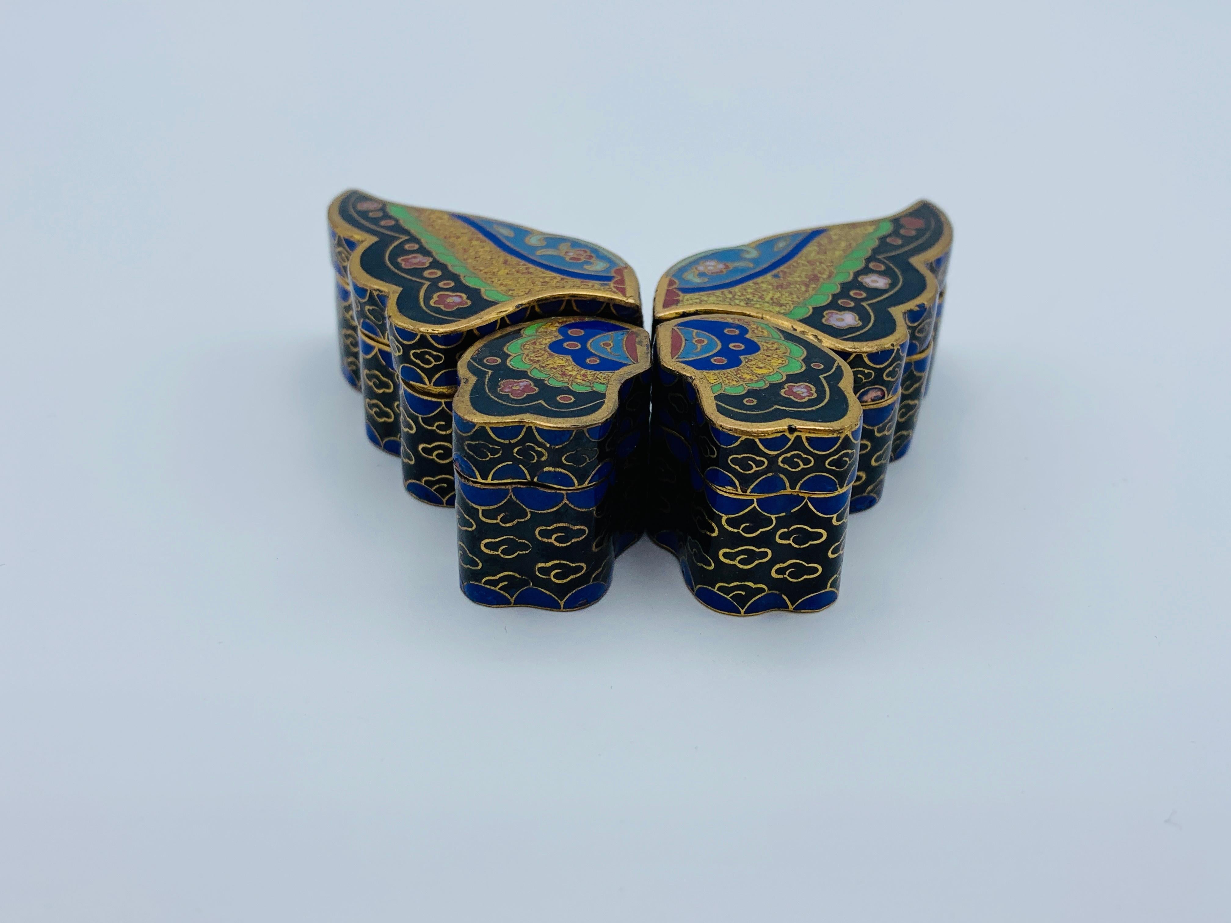 1960er Jahre Cloisonné Schmetterling Skulptur Box (Emaille)
