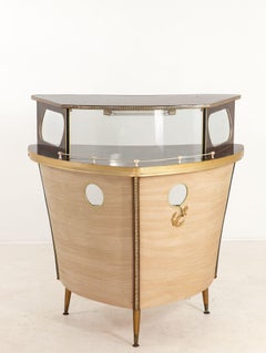 Cocktailbar im Stil der 1960er Jahre in Form eines Bootsbugs, England, 1960er Jahre