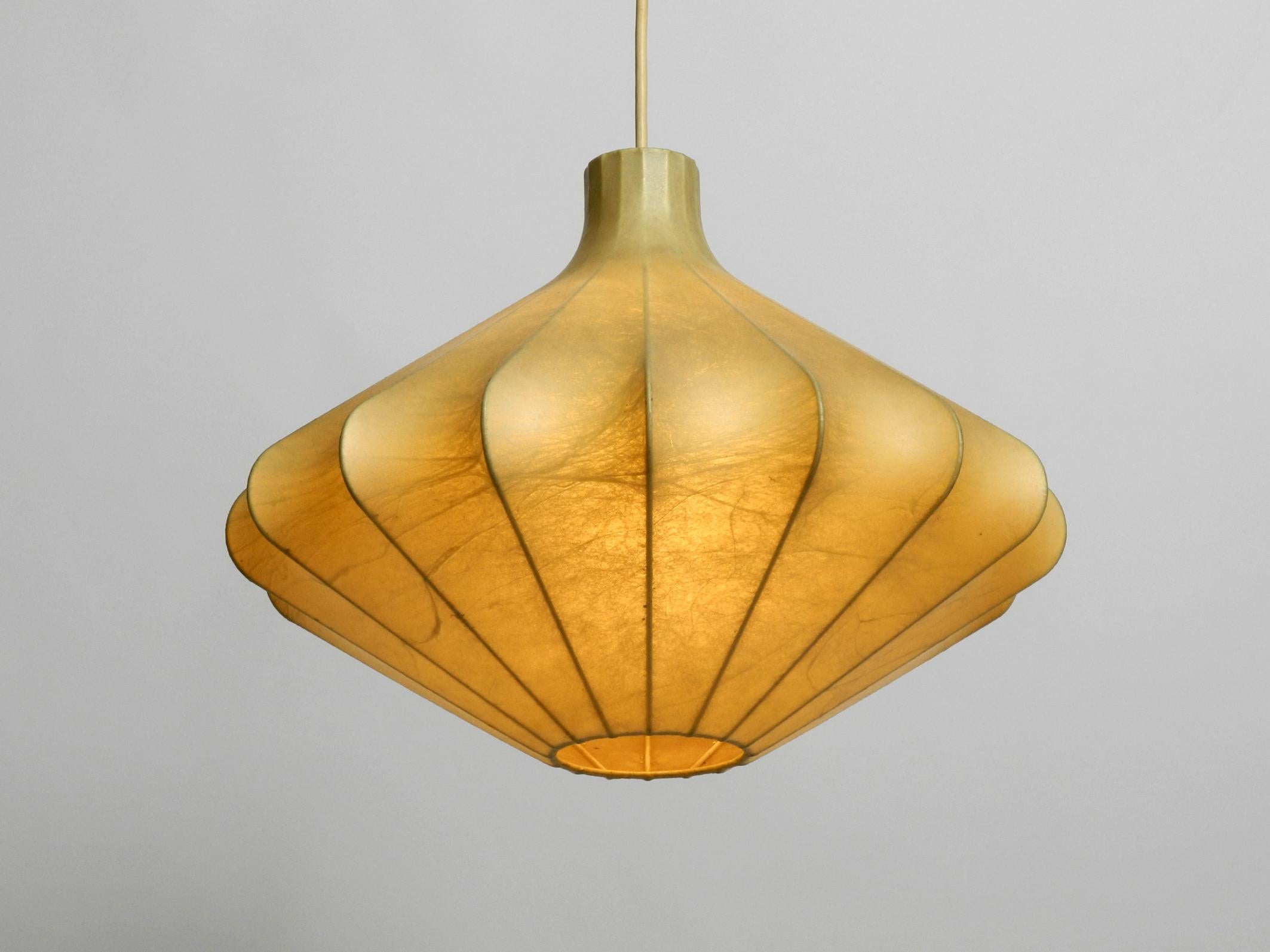 1960s Cocoon Pendant Lamp in Rare Design Made in Belgium In Good Condition In München, DE