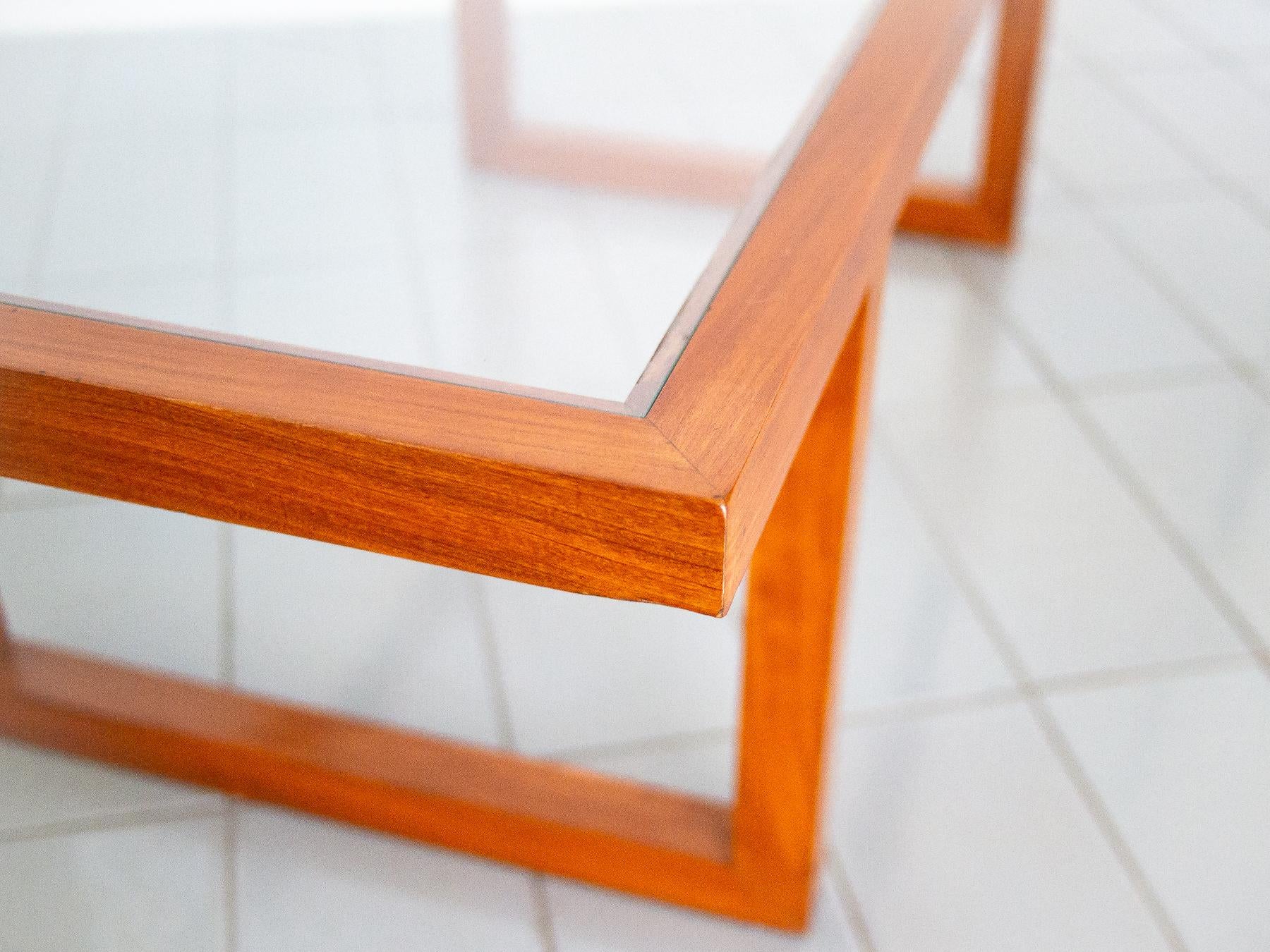 1960s Coffee Table in Amendoim Wood, Attributed to Joaquim Tenreiro, Brazil In Good Condition In Sao Paulo, SP