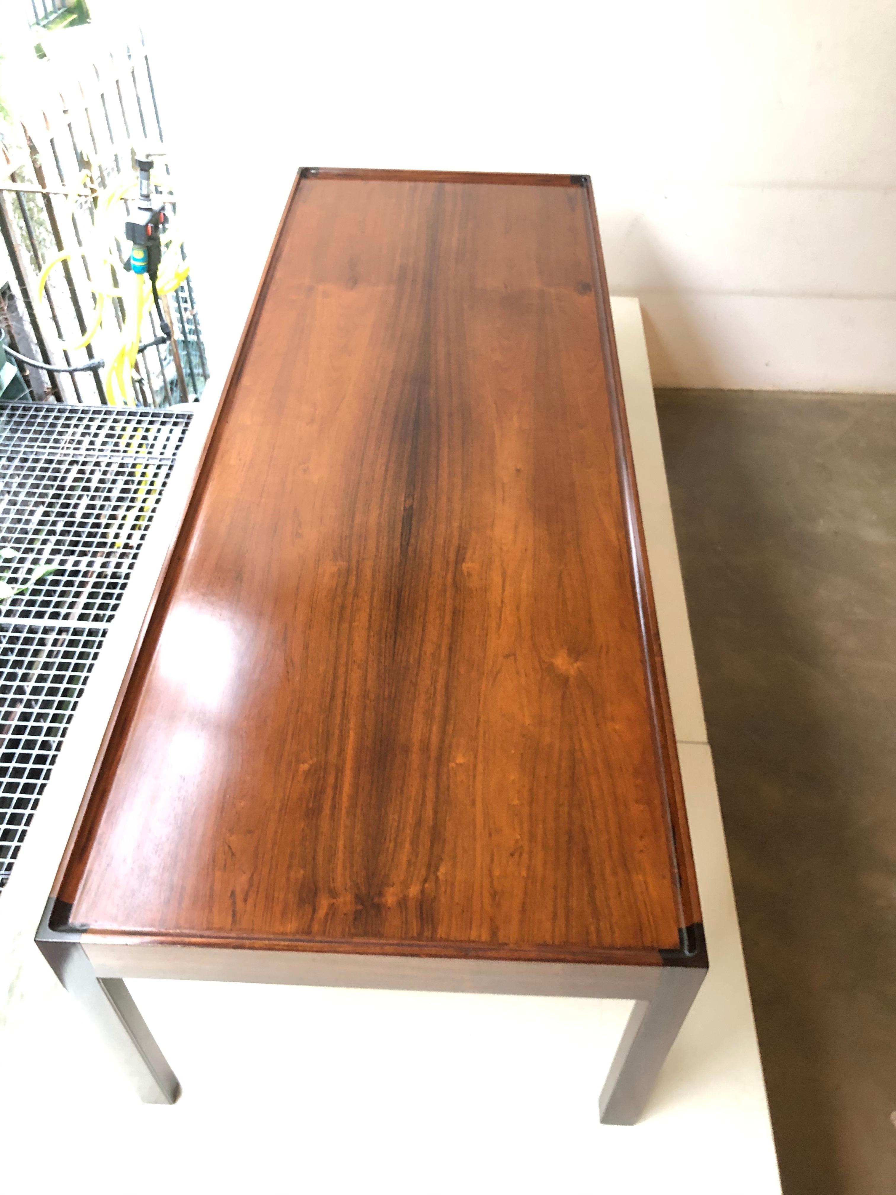 Mid-Century Modern 1960s Coffee Table in Rosewood For Sale