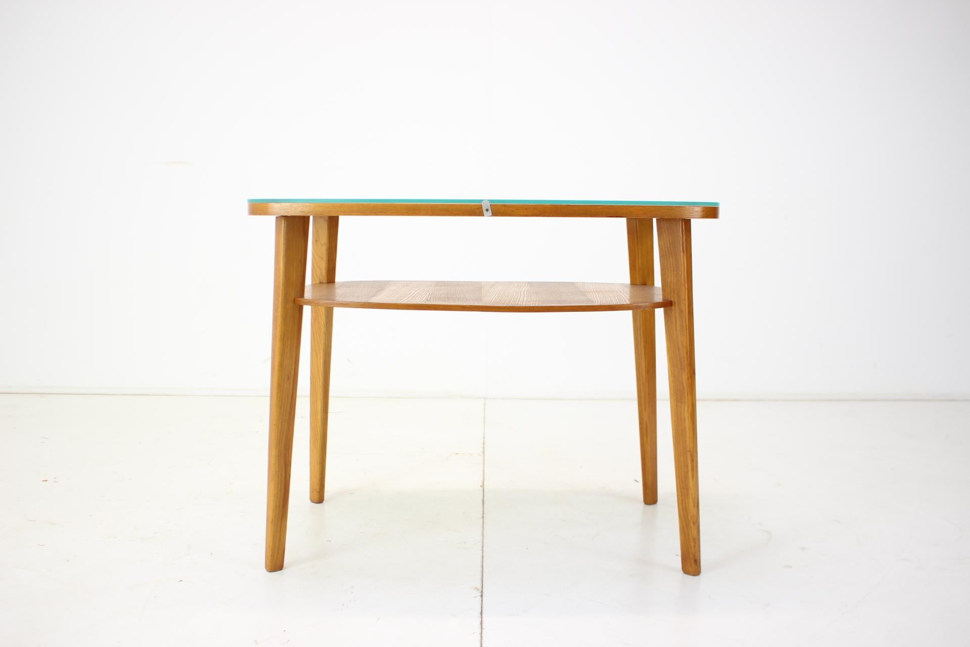 Mid-Century Modern Table basse des années 1960 Jitona, Tchécoslovaquie en vente