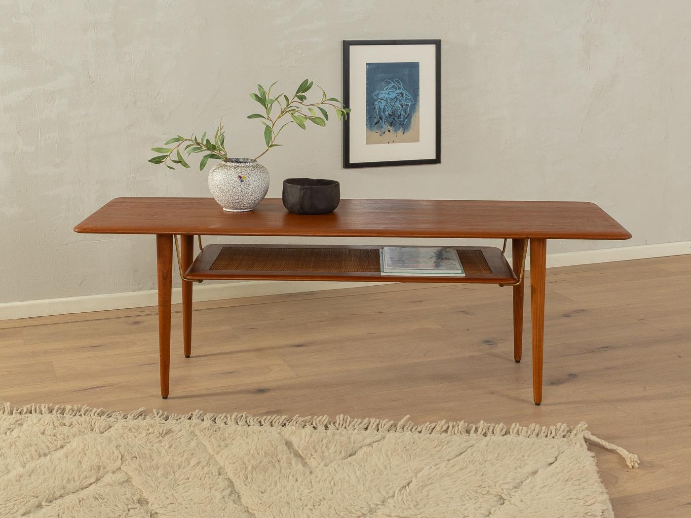 Danois  Table basse des années 1960, Peter Hvidt & Orla Mølgaard-Nielsen, FD-516  en vente