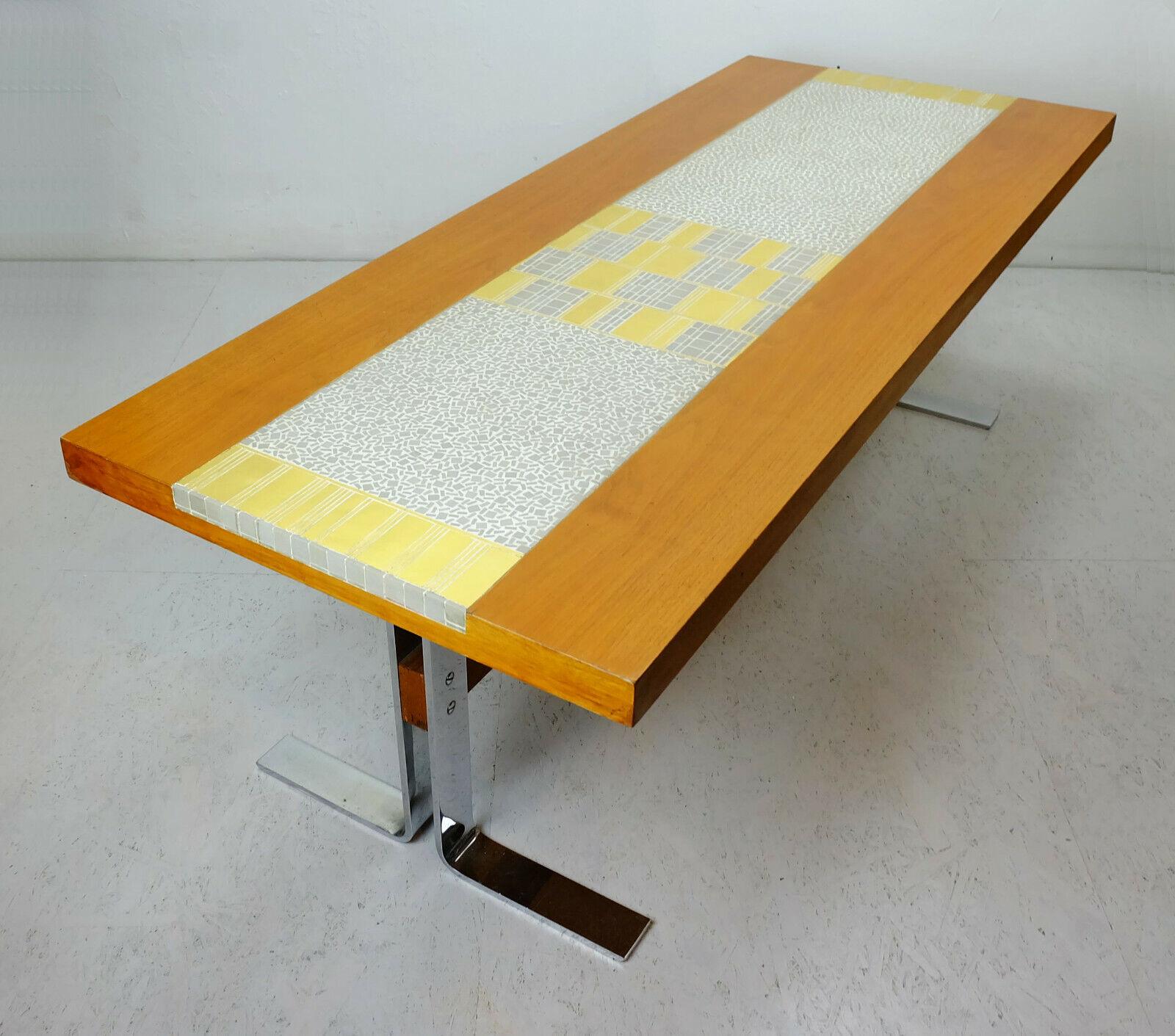 1960s Coffee Table Walnut with Gray and Gold Mosaic and Chrome Base In Good Condition For Sale In Mannheim, DE