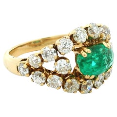 Bague de cocktail en or jaune colombien 18K des années 1960 avec émeraude et diamants