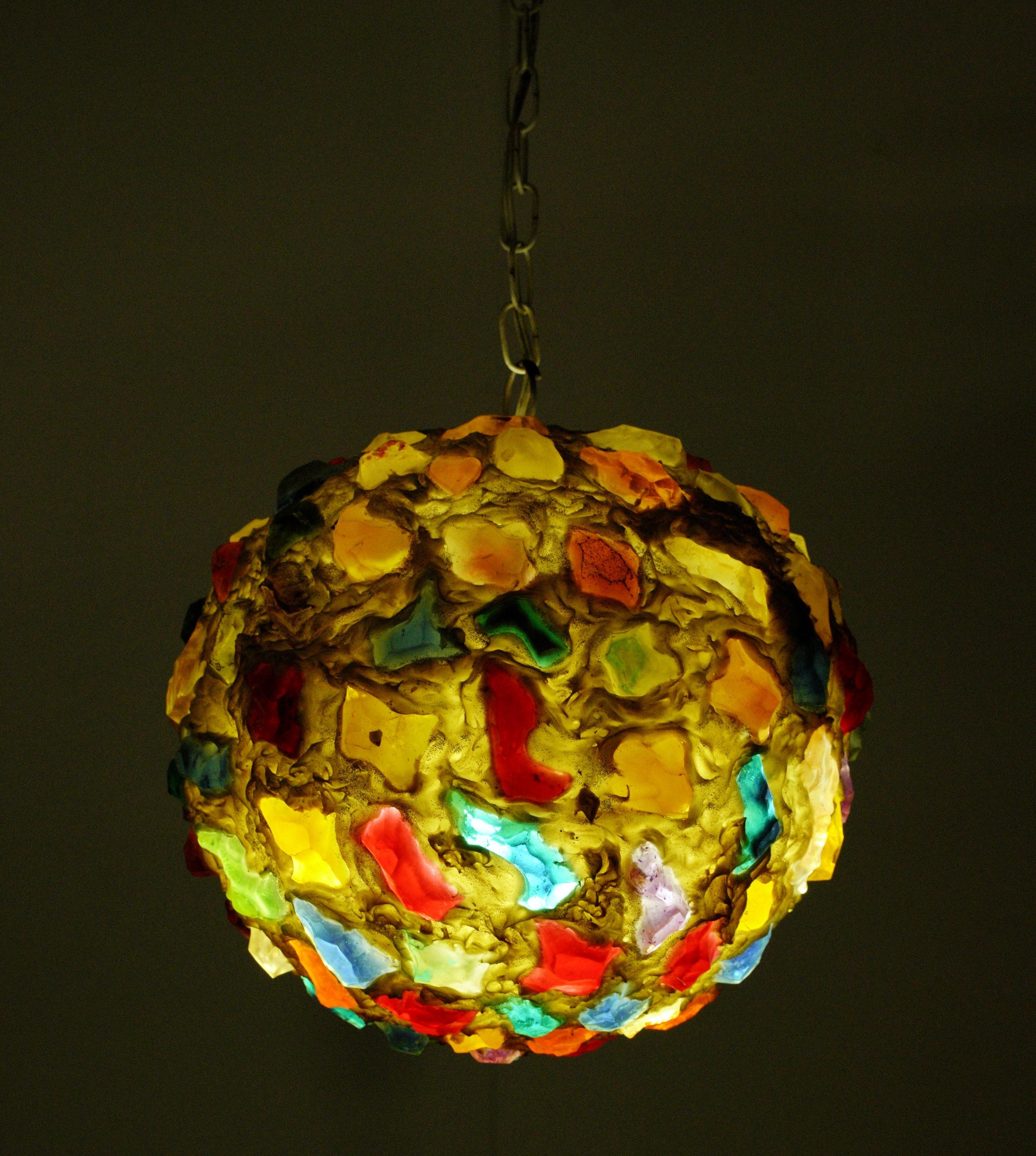 1960s Colorful Confetti Acrylic Orb Pendant Light In Good Condition For Sale In New York, NY